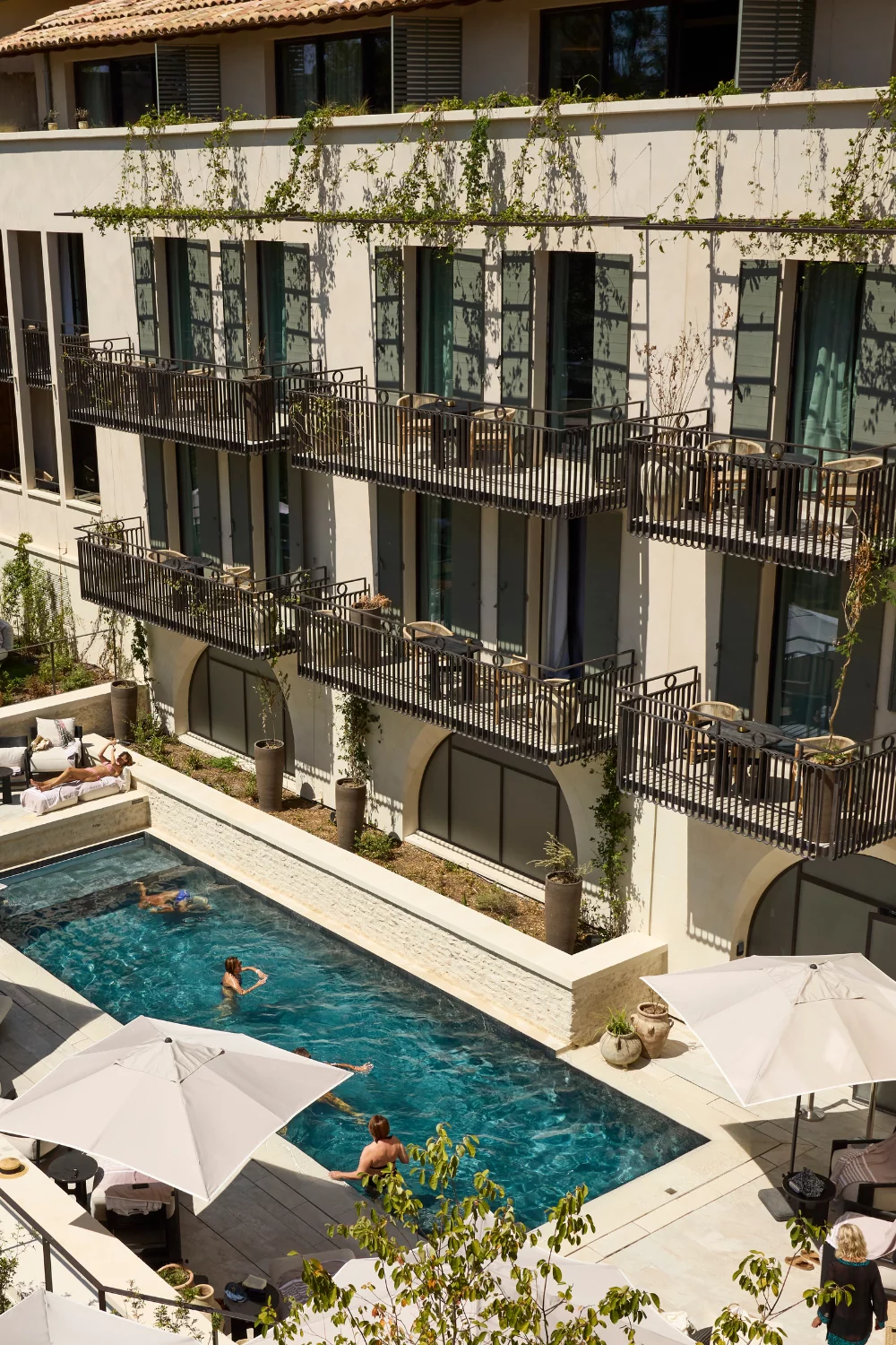 piscine L'Isle de Leos boutique hôtel Patrick Bruel L'Isle sur la Sorgue