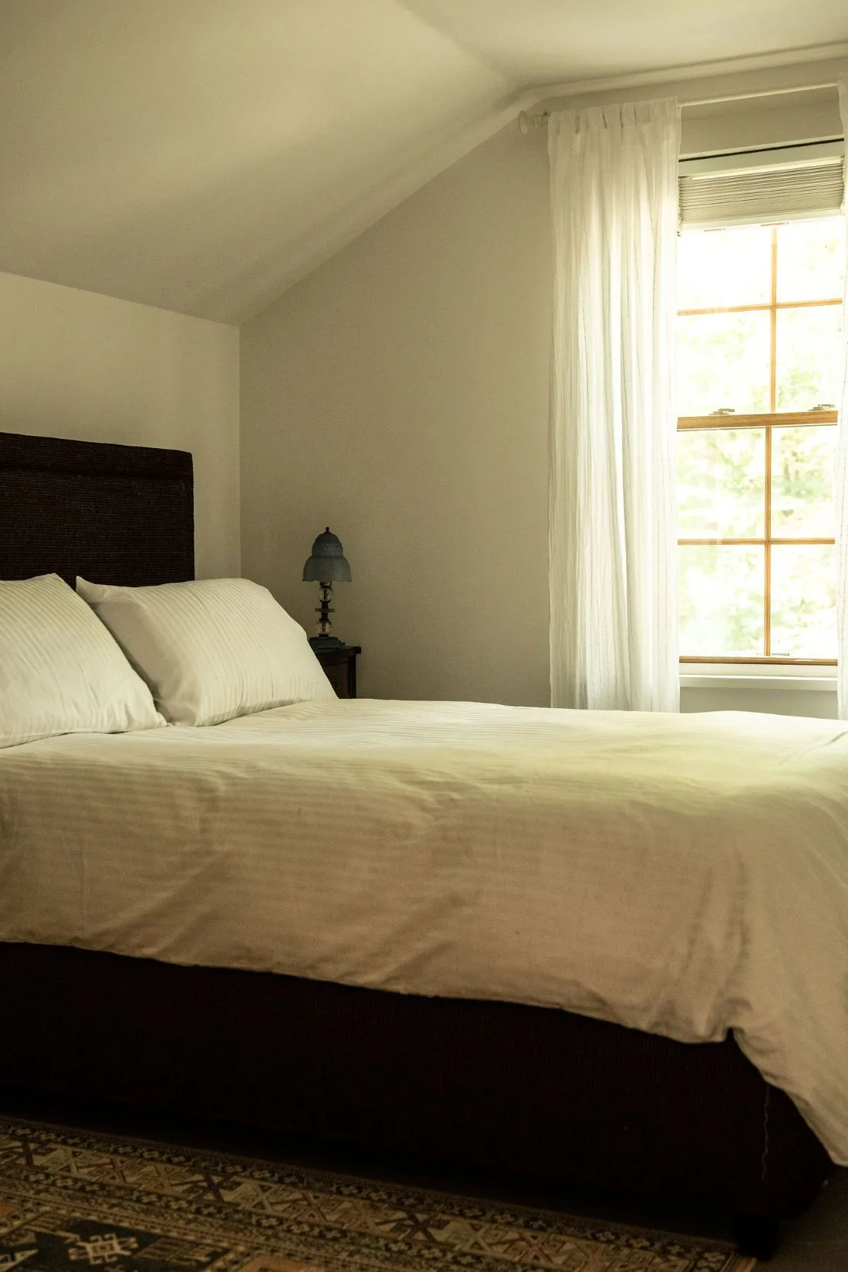 chambre mansardée minimaliste chambre mansardée minimaliste