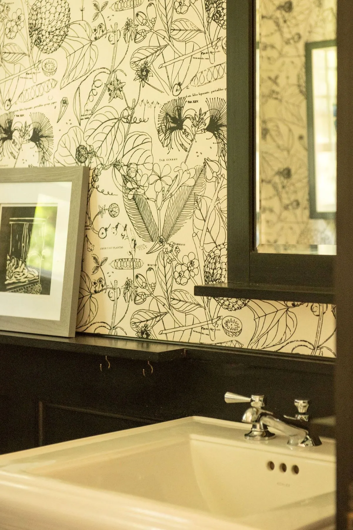 salle de bain avec papier peint végétal salle de bain avec papier peint végétal