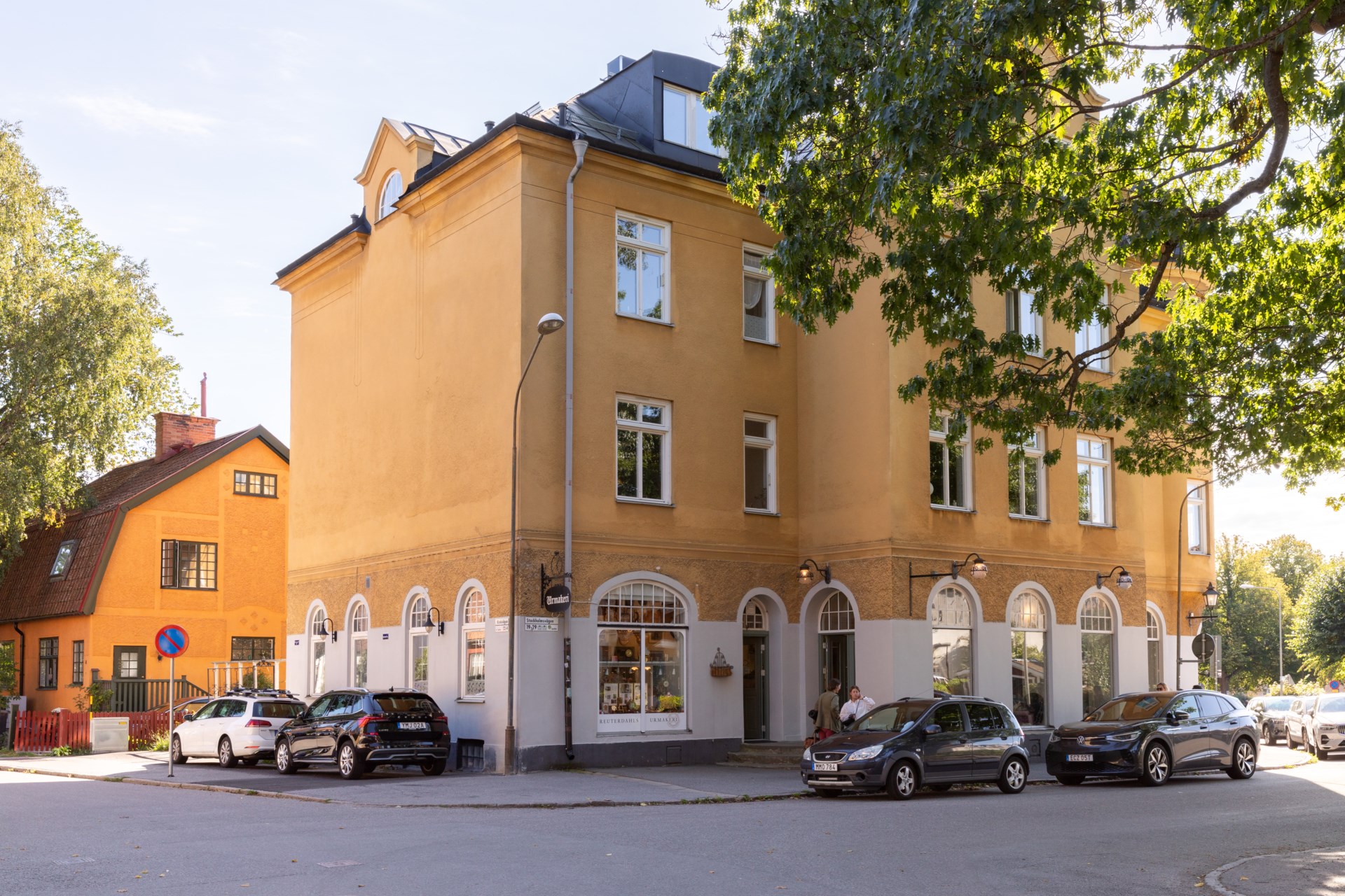 immeuble Suède façade jaune immeuble Suède façade jaune