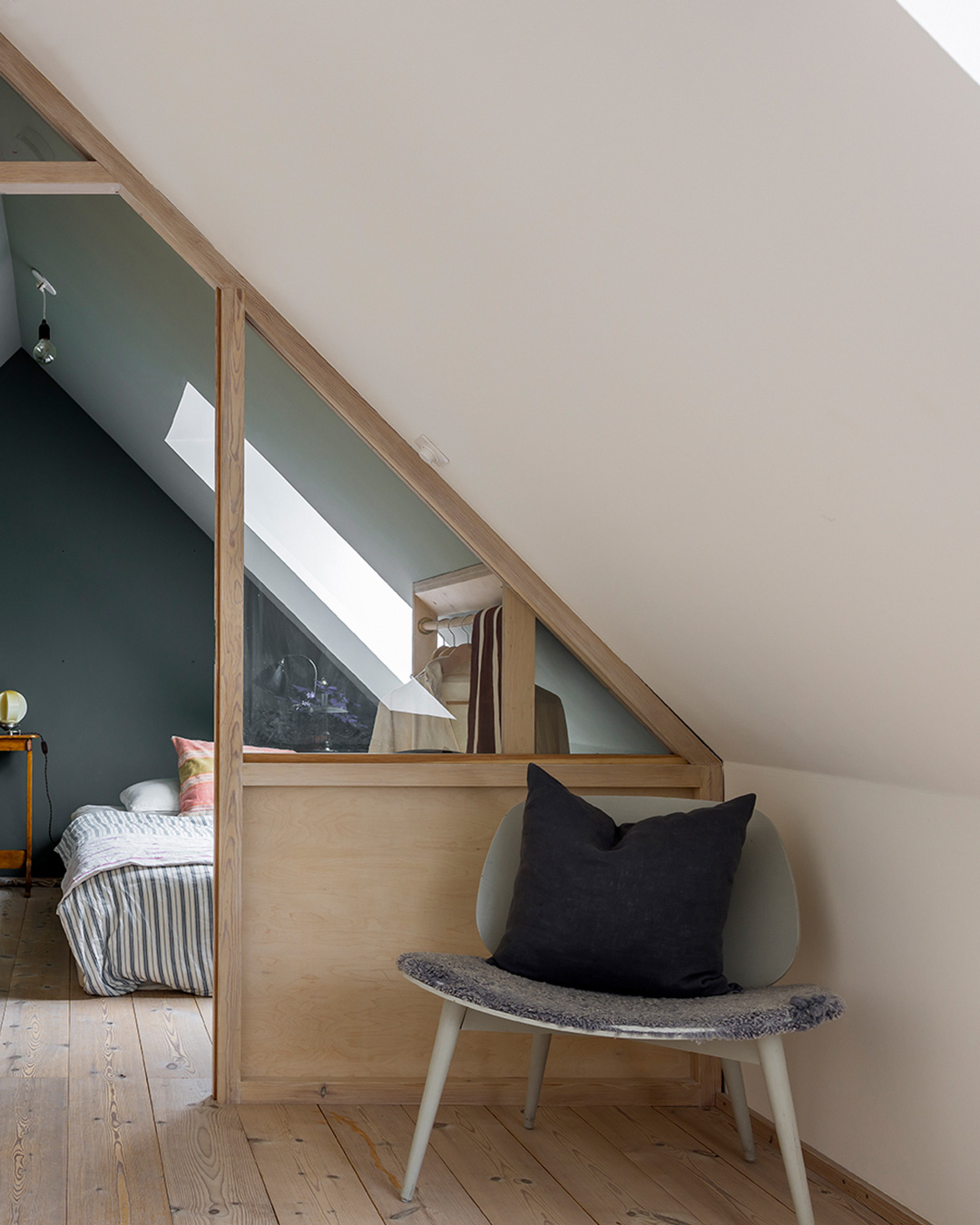 chambre en mezzanine appartement 63m2 en duplex décoration scandinave et naturelle chambre en mezzanine appartement 63m2 en duplex décoration scandinave et naturelle