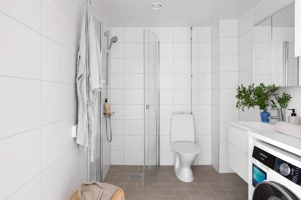 salle de bain blanche studio 31m2