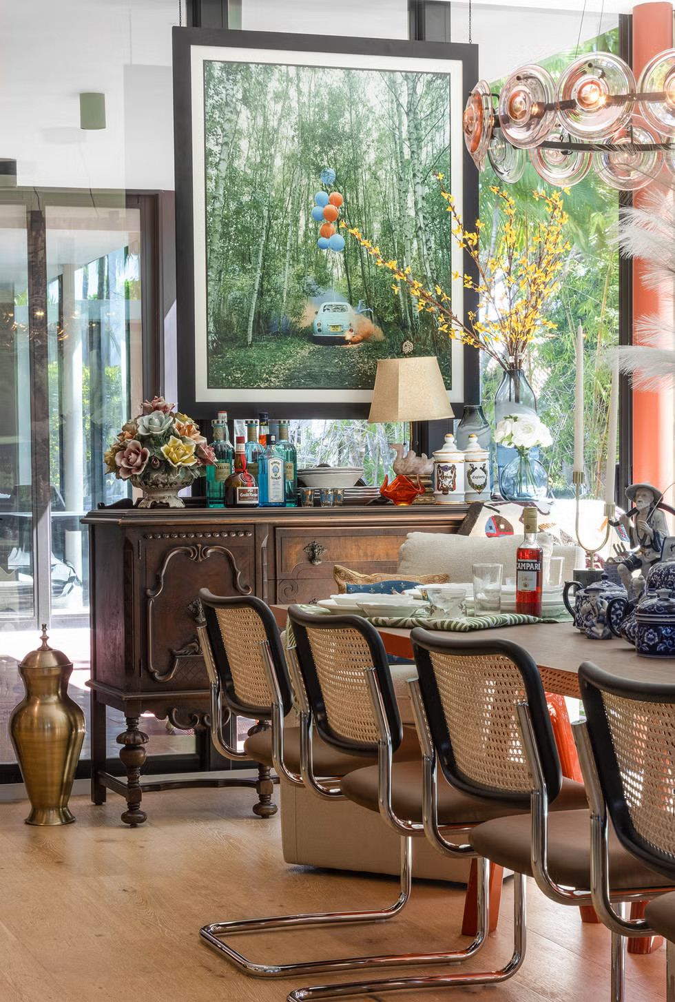salle à manger décoration maximaliste