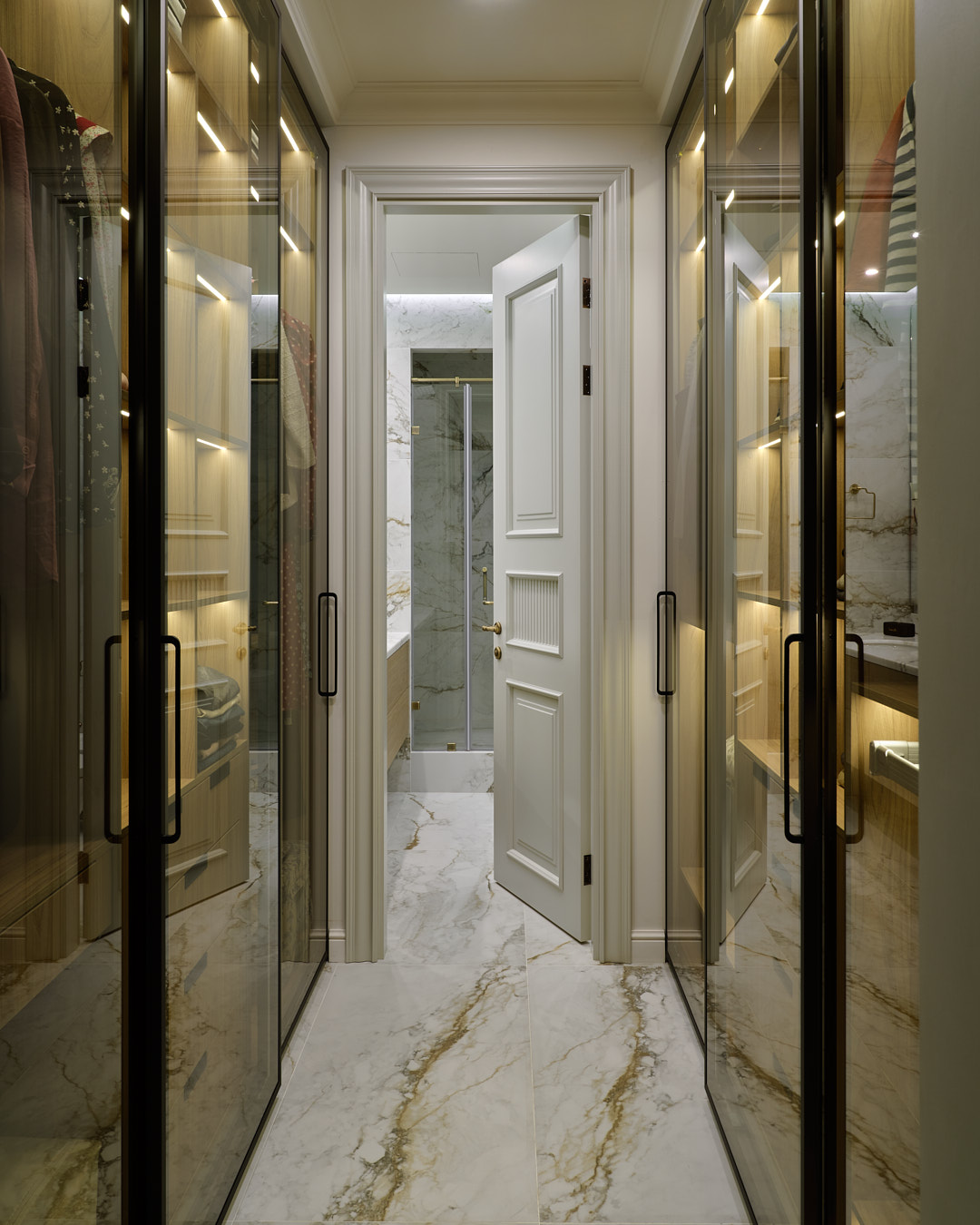 salle de bain marbre appartement décoration contemporaine Almaty 