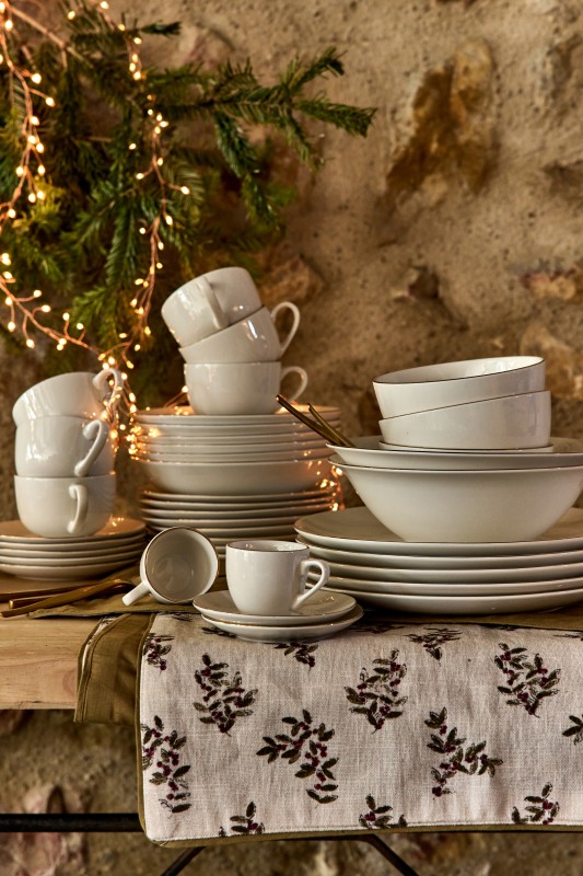 vaisselle porcelaine blanche bords dorés vaisselle porcelaine blanche bords dorés
