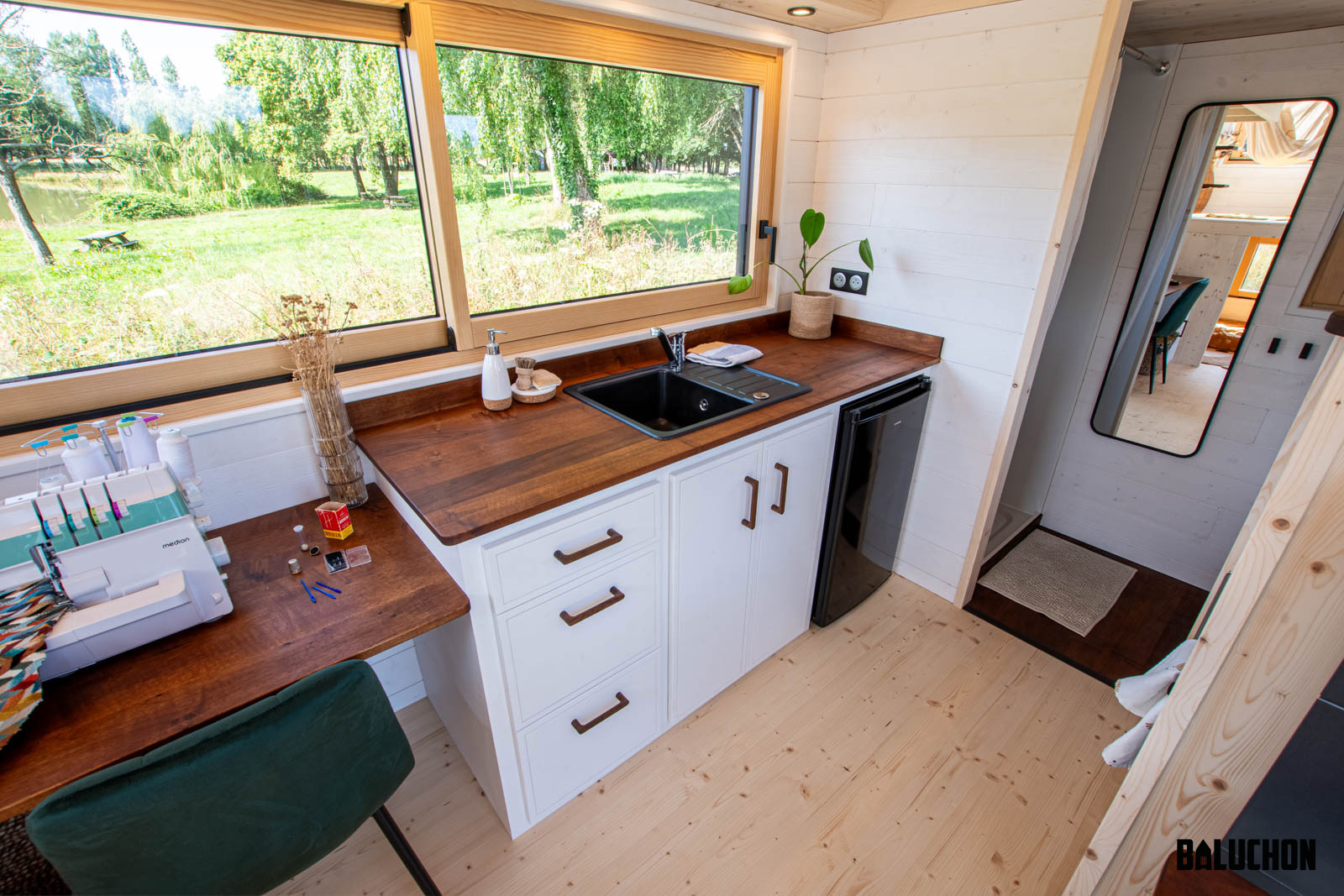 cuisine et atelier mini maison mobile française cuisine et atelier mini maison mobile française