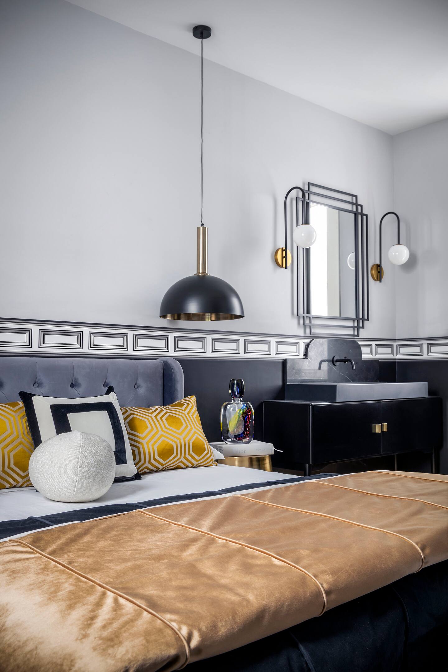 chambre appartement luxueux design Madrid décoration classique chic chambre appartement luxueux design Madrid décoration classique chic