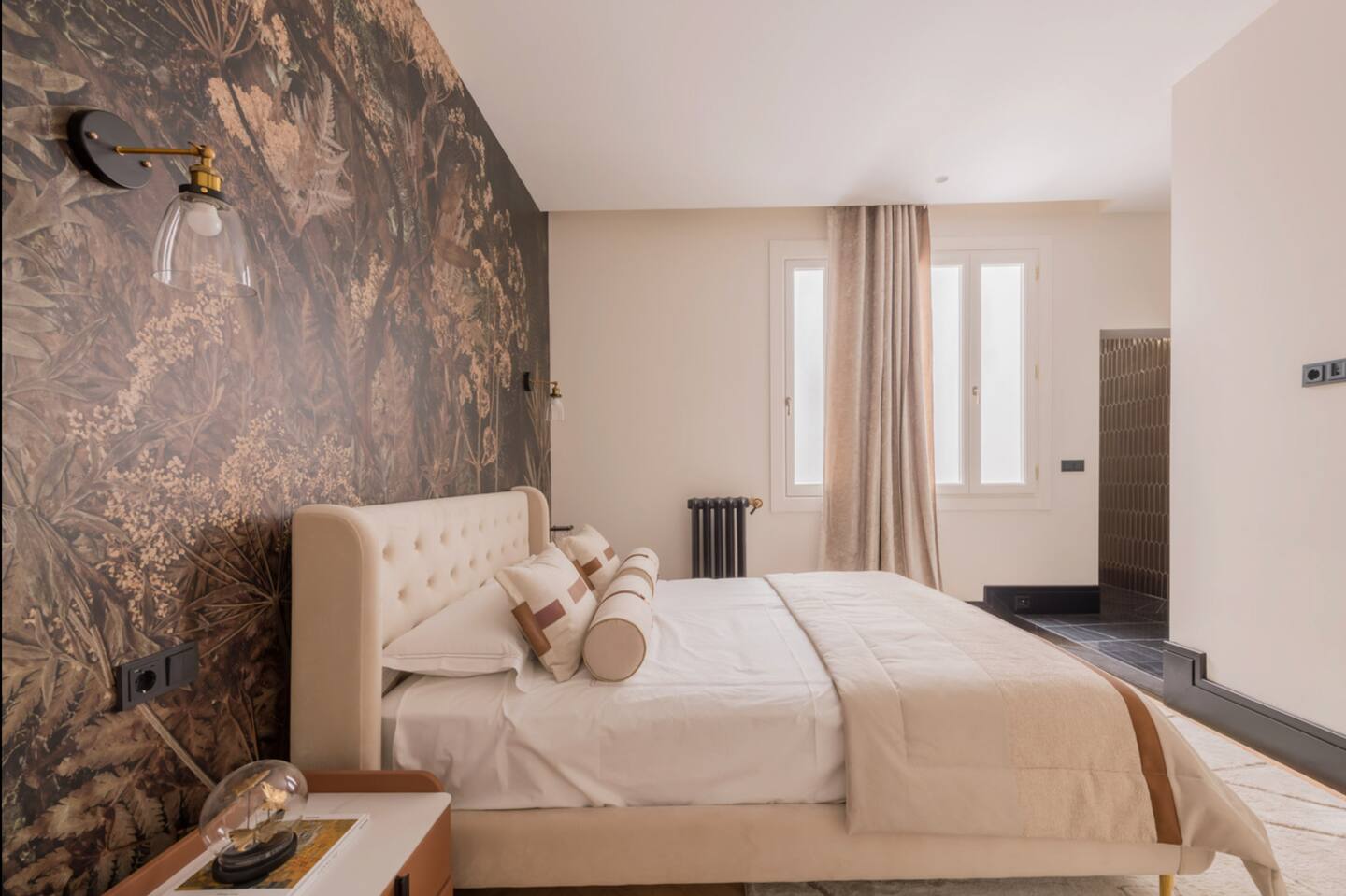 chambre appartement luxueux design Madrid décoration classique chic chambre appartement luxueux design Madrid décoration classique chic