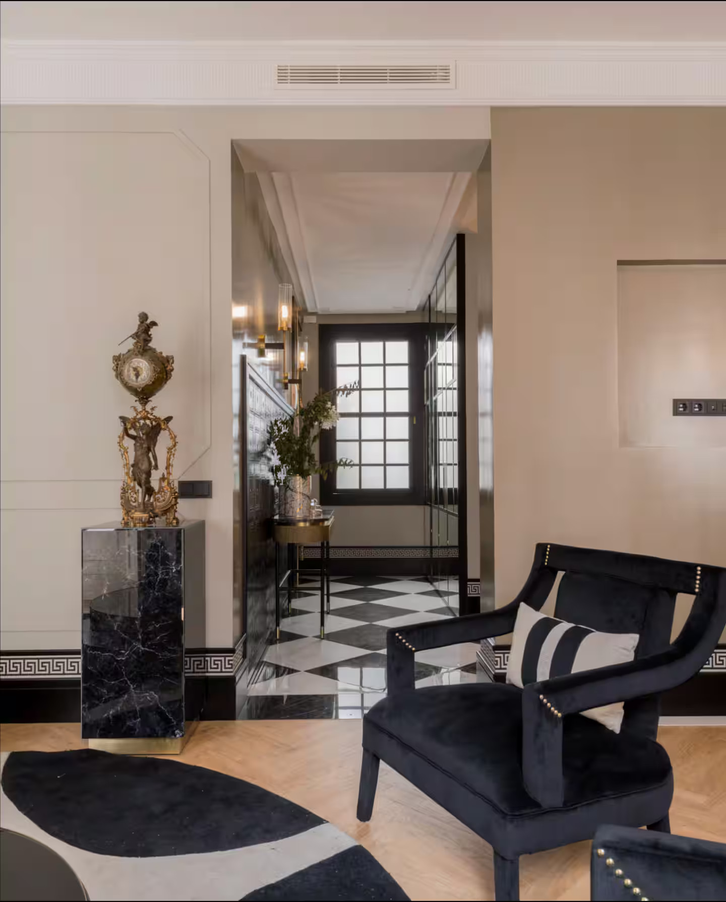 salon appartement luxueux design Madrid décoration classique chic salon appartement luxueux design Madrid décoration classique chic