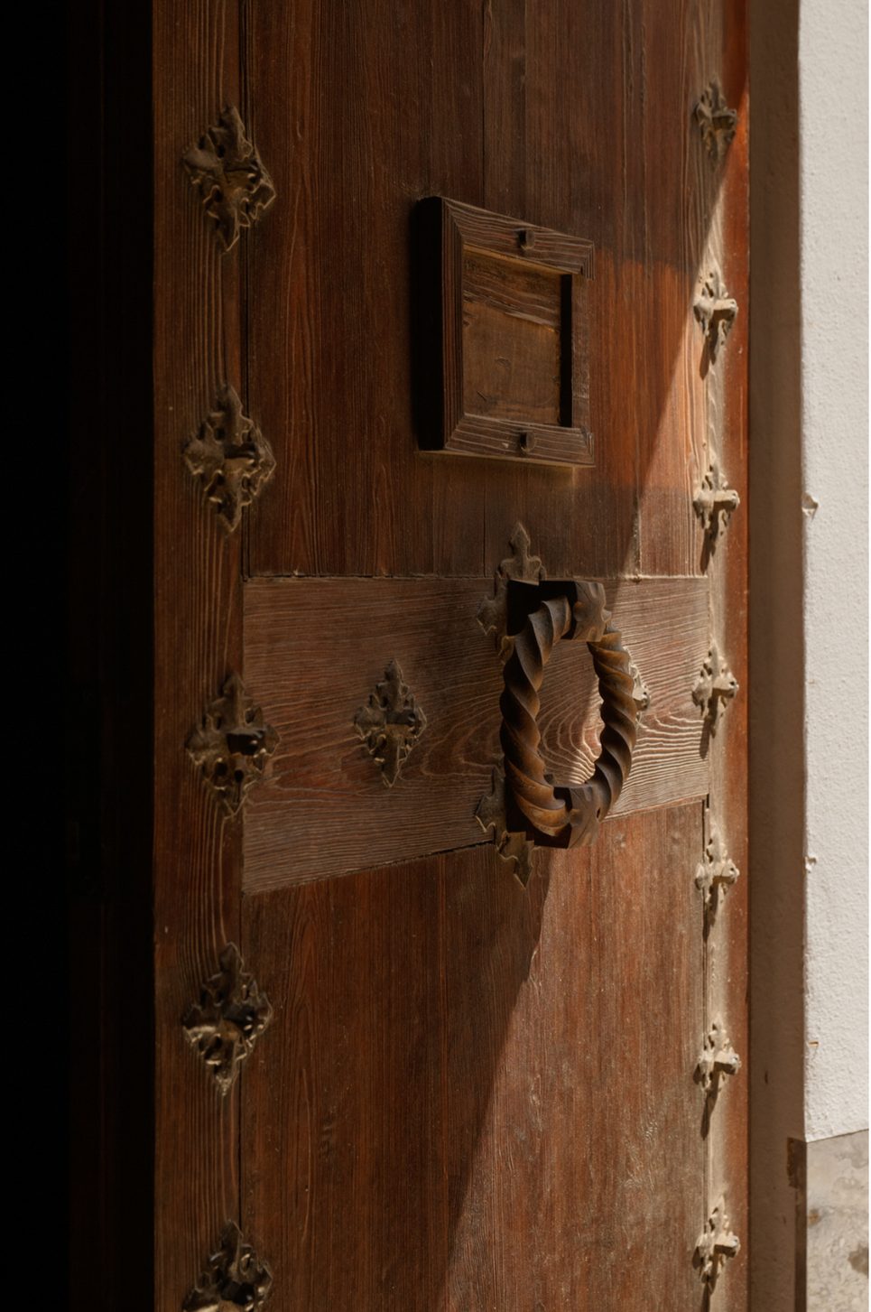 porte entrée bois ancienne maison Majorque porte entrée bois ancienne maison Majorque