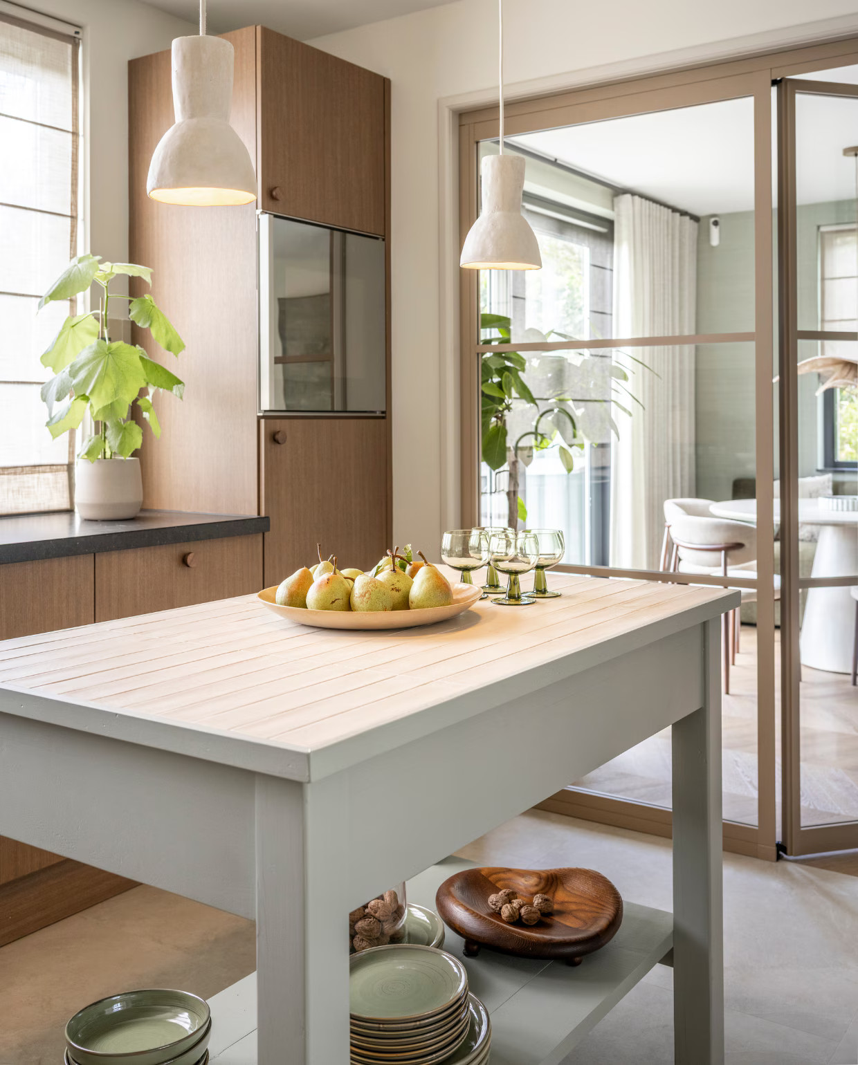 cuisine bois et vert avec porte verrière cuisine bois et vert avec porte verrière