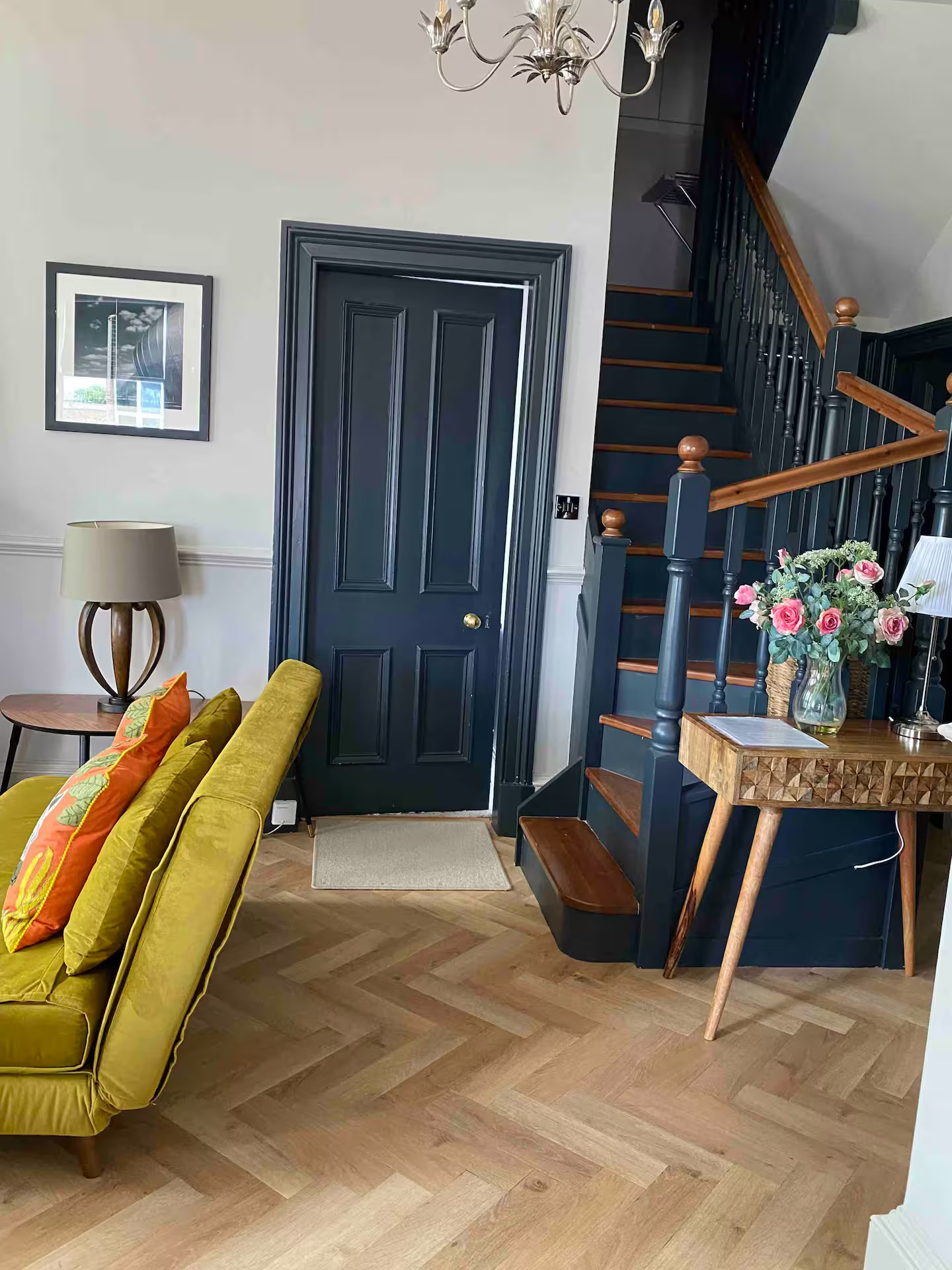 Intérieur maison victorienne rénovée à Glasgow, vitraux et déco colorée Intérieur maison victorienne rénovée à Glasgow, vitraux et déco colorée