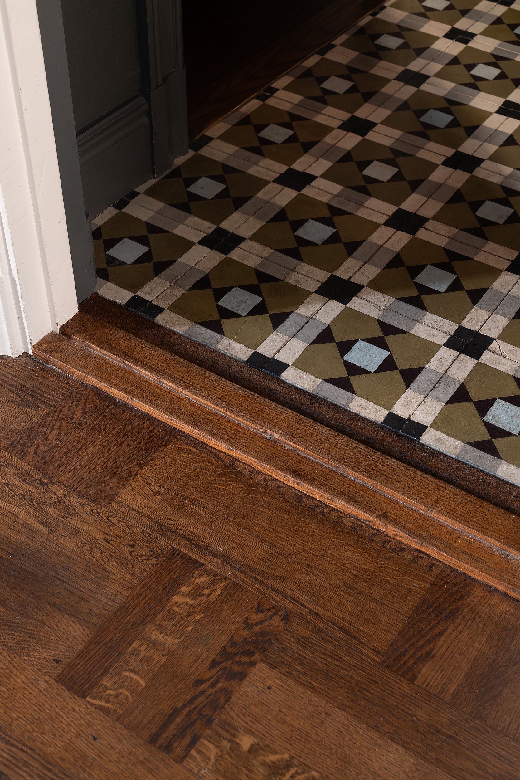 entrée carreaux de ciment décoration vintage et scandinave