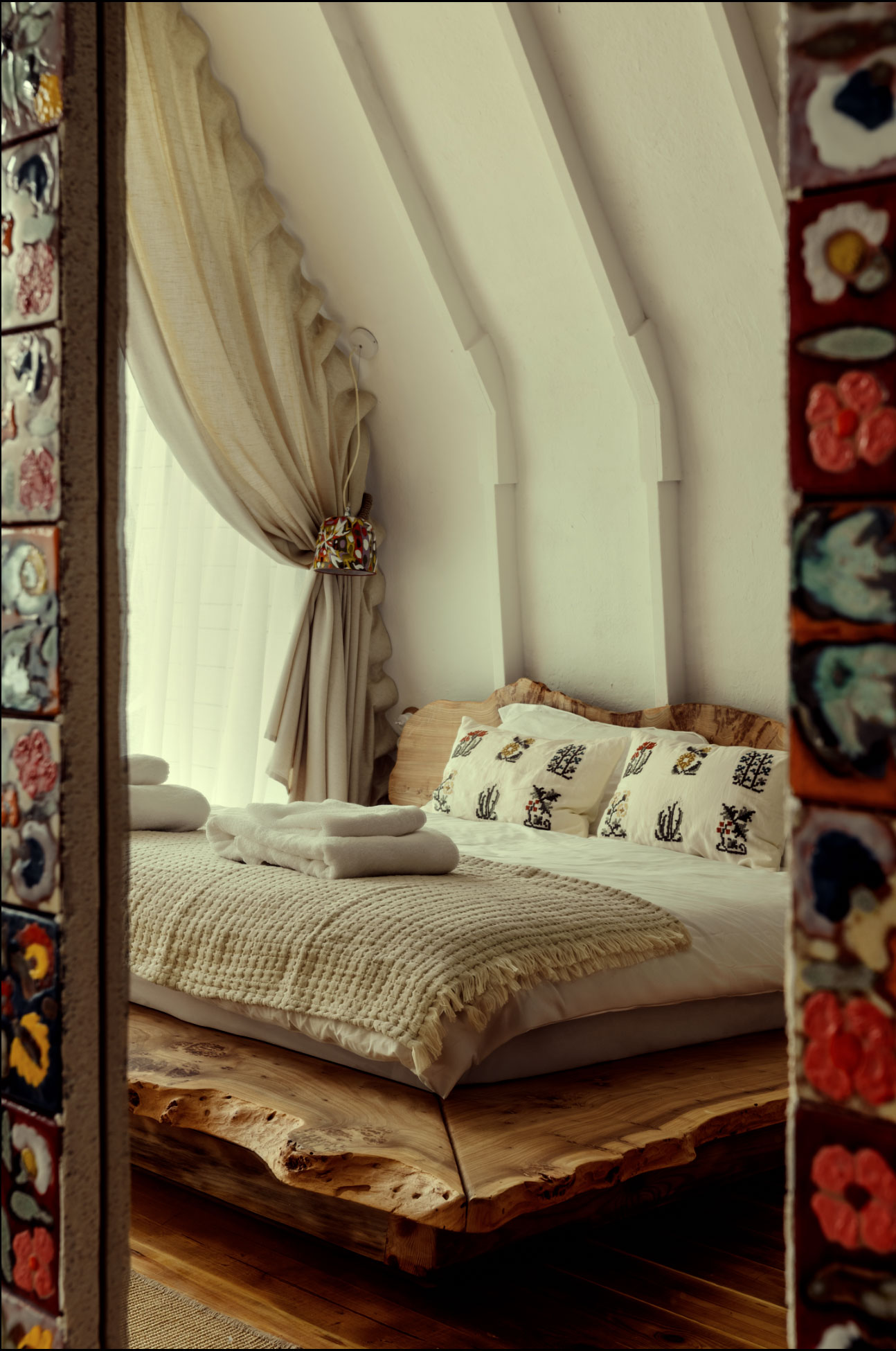 chambre petite maison de 26m2 en Moldavie style cabane Hobbit chambre petite maison de 26m2 en Moldavie style cabane Hobbit