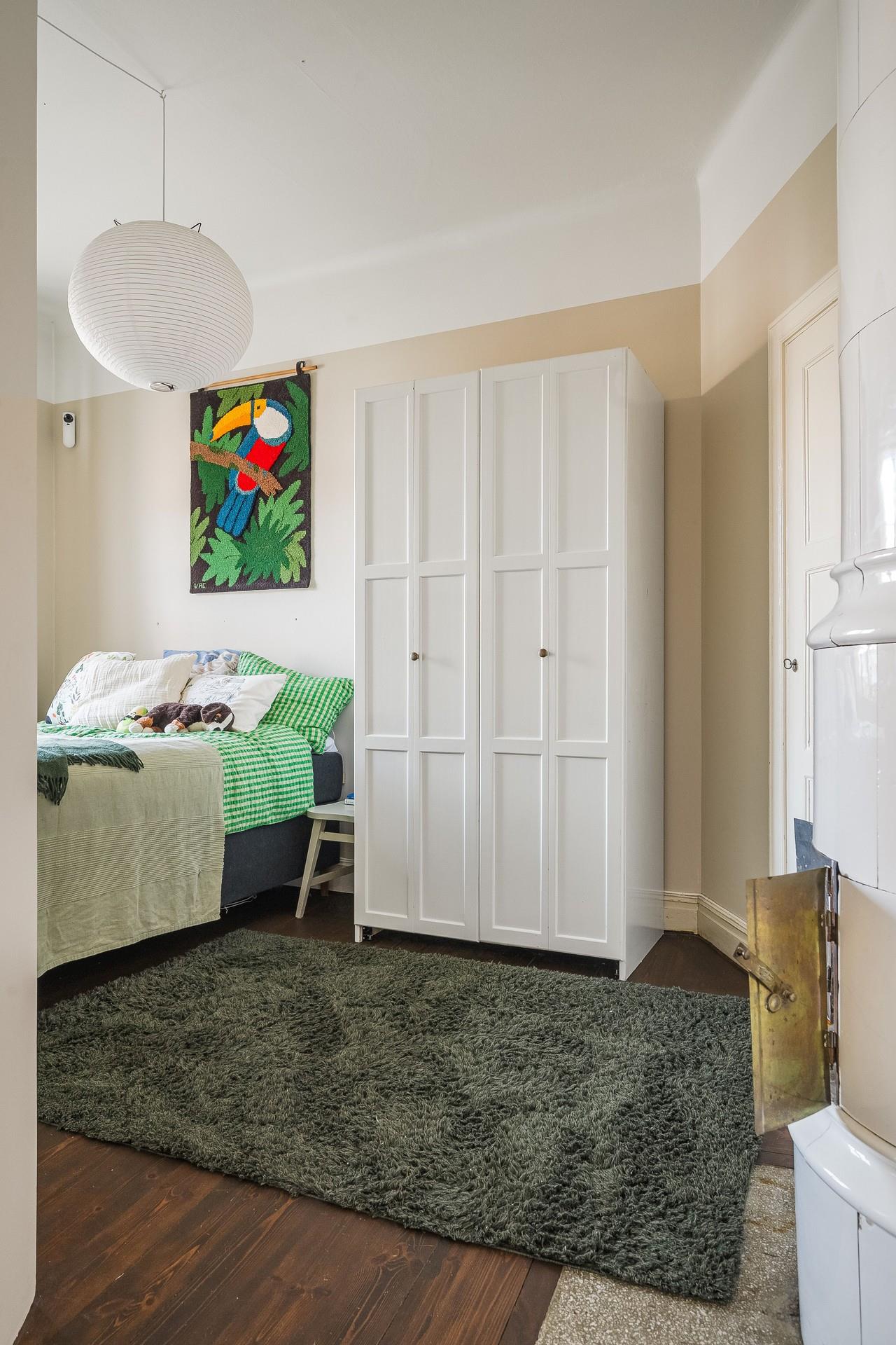 chambre murs beiges