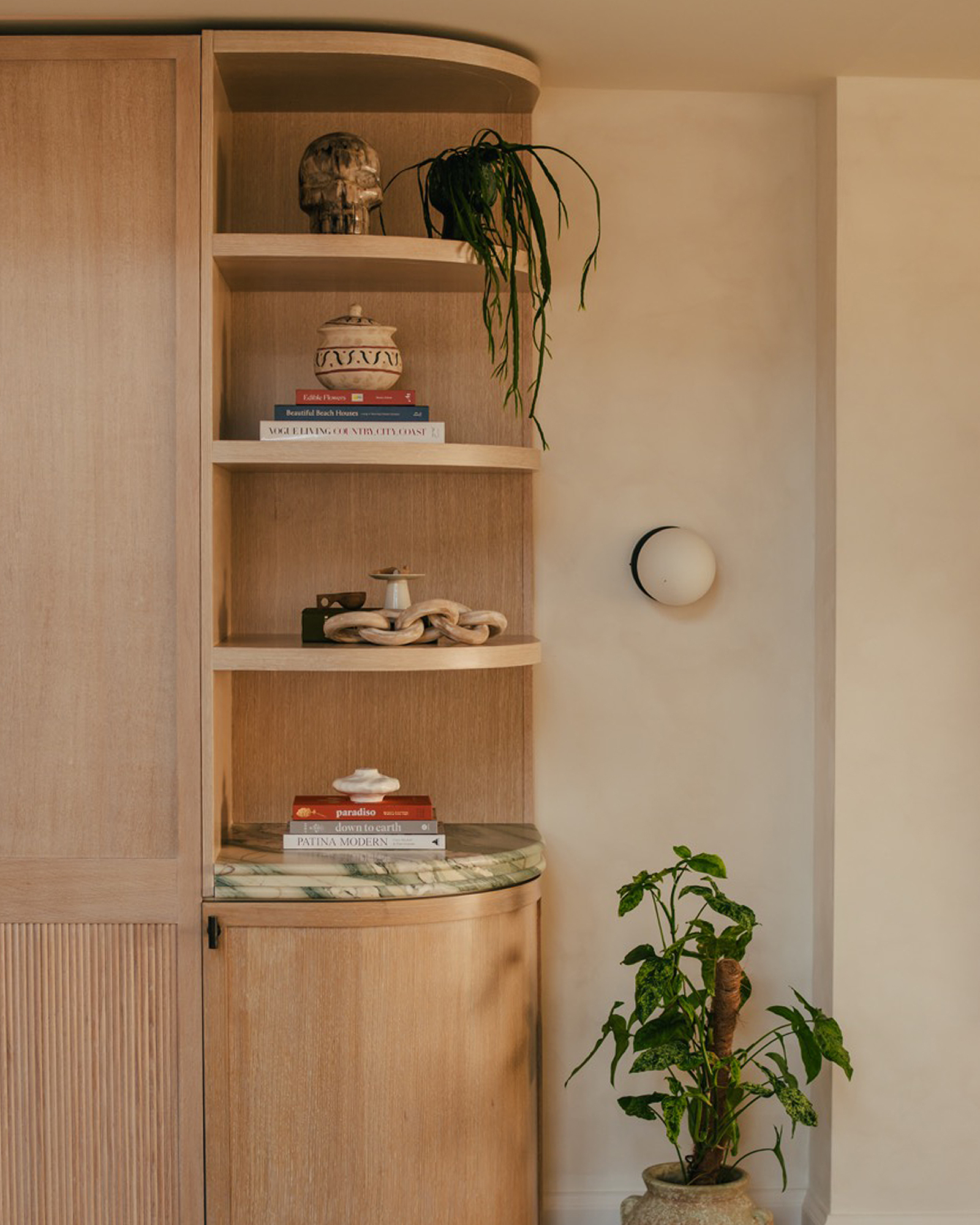meuble d meuble d'angle en bois arrondi