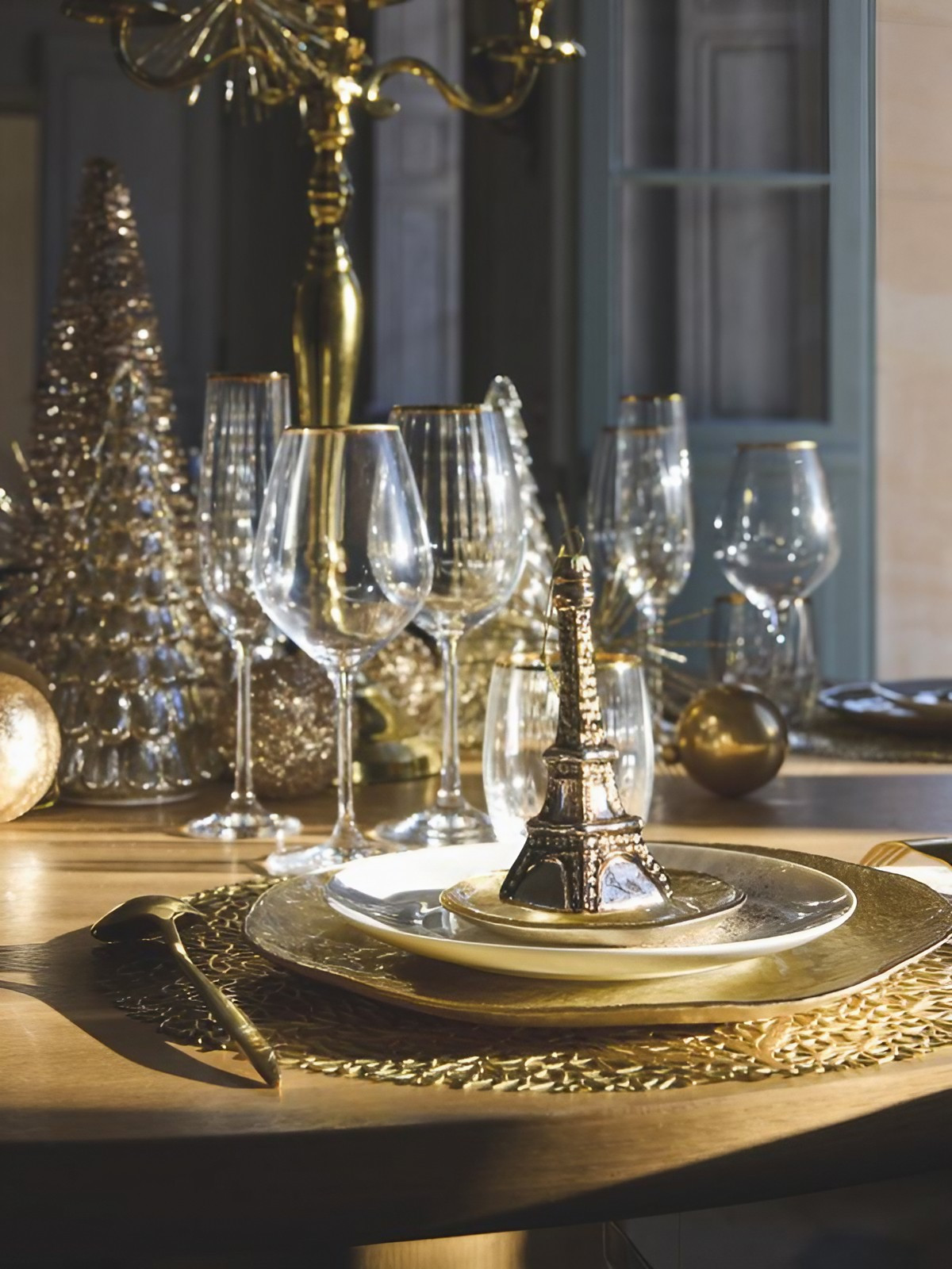 table de fête Maisons du Monde Noël 2025 Paris