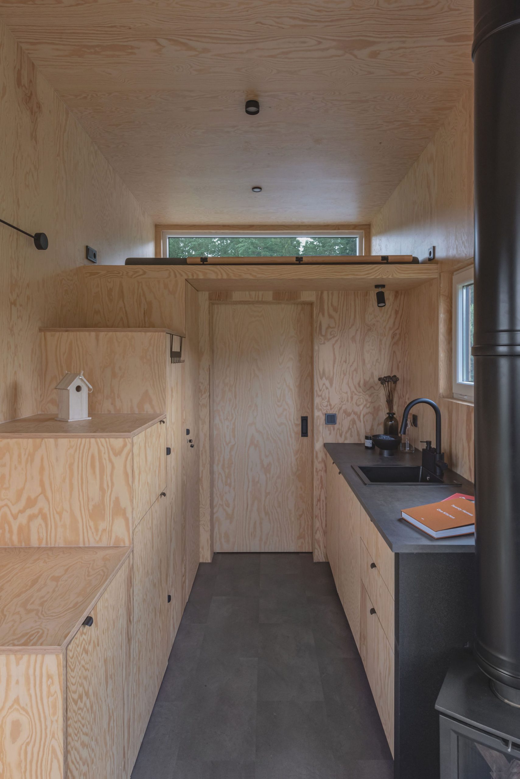 tiny house européenne de 22m2 avec mezzanine pour lit tiny house européenne de 22m2 avec mezzanine pour lit