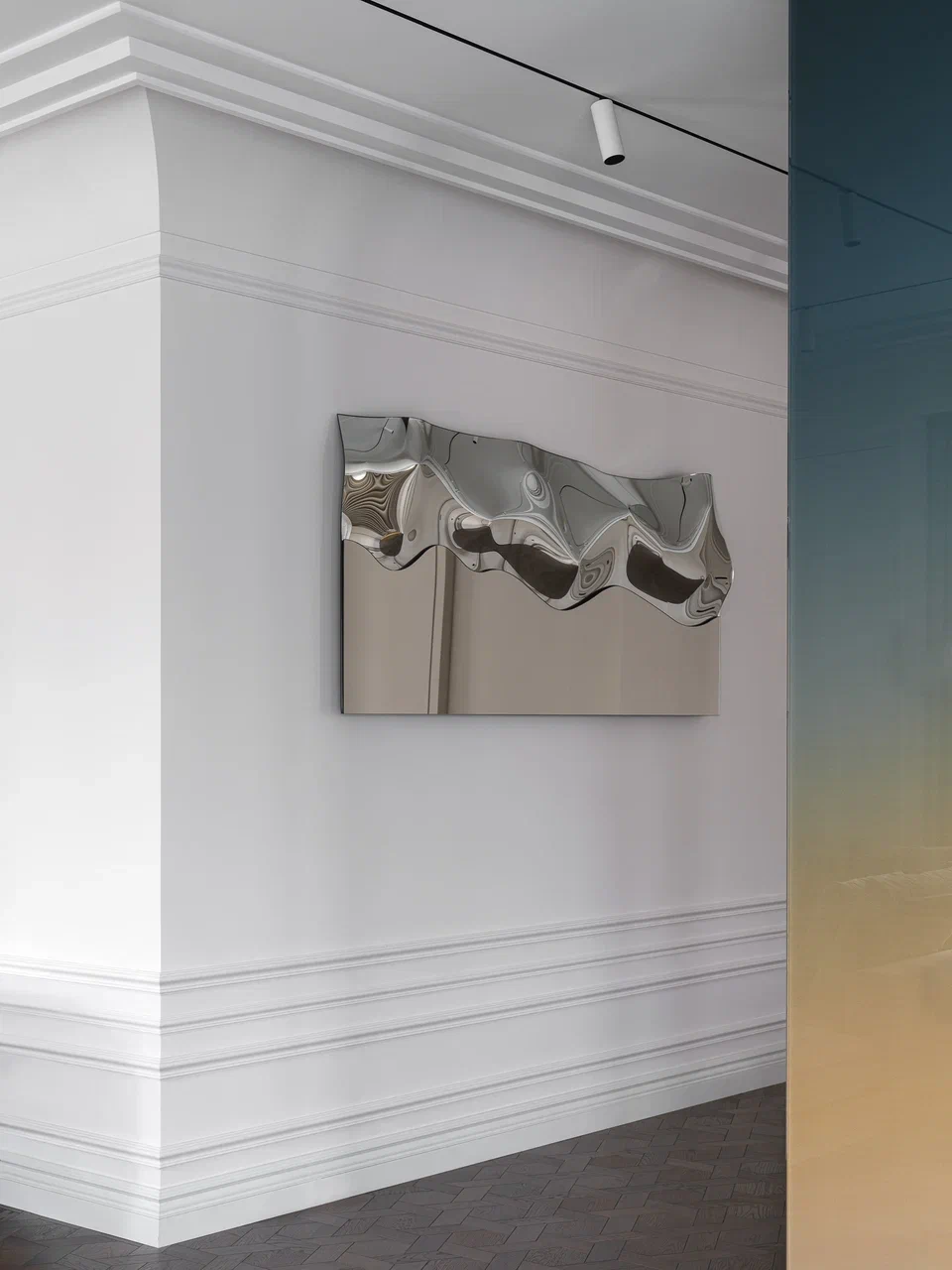 couloir avec oeuvre d couloir avec oeuvre d'art appartement contemporain