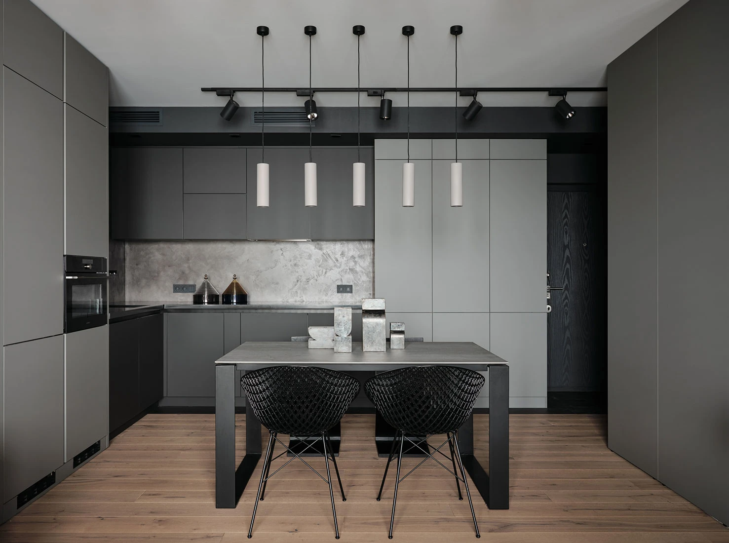 cuisine ouverte grise murs gris deux-pièces appartement 43m2 cuisine ouverte grise murs gris deux-pièces appartement 43m2