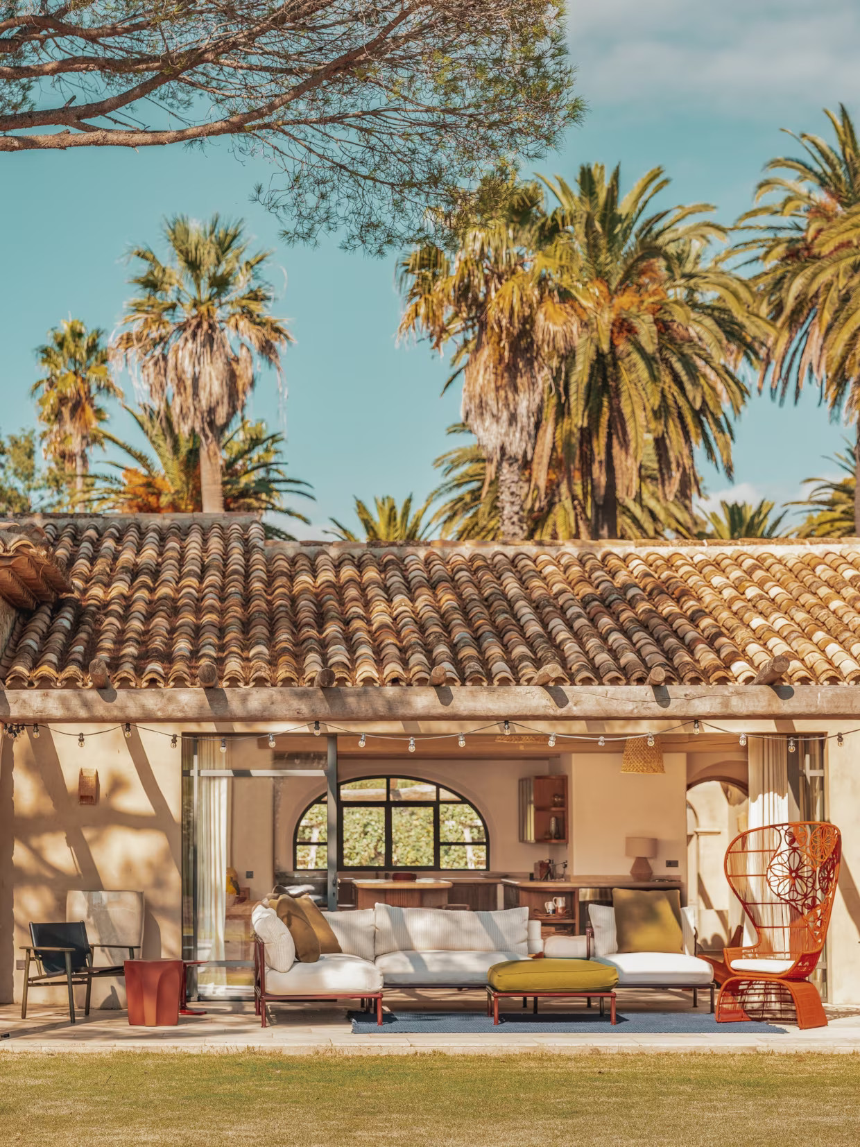 maison Saint Tropez décoration contemporaine et méditerranéenne