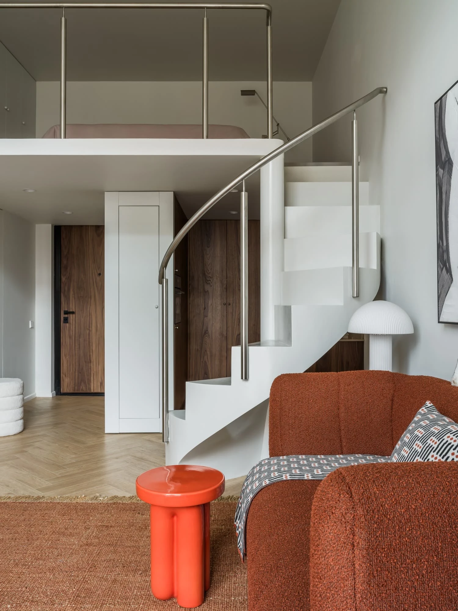 salon studio 28m2 avec mezzanine décoration contemporaine