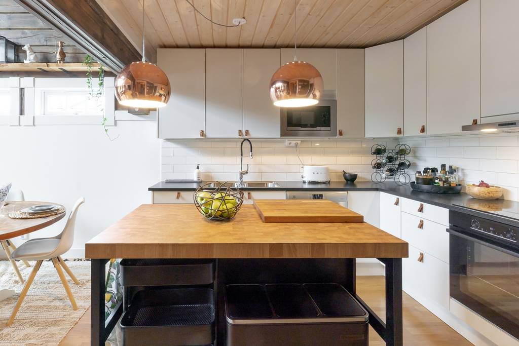 cuisine sous mezzanine maison à la montagne