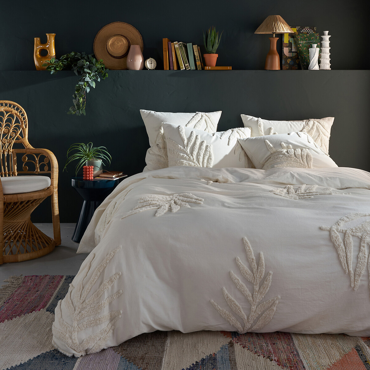chambre La Redoute murs bleu marine 
