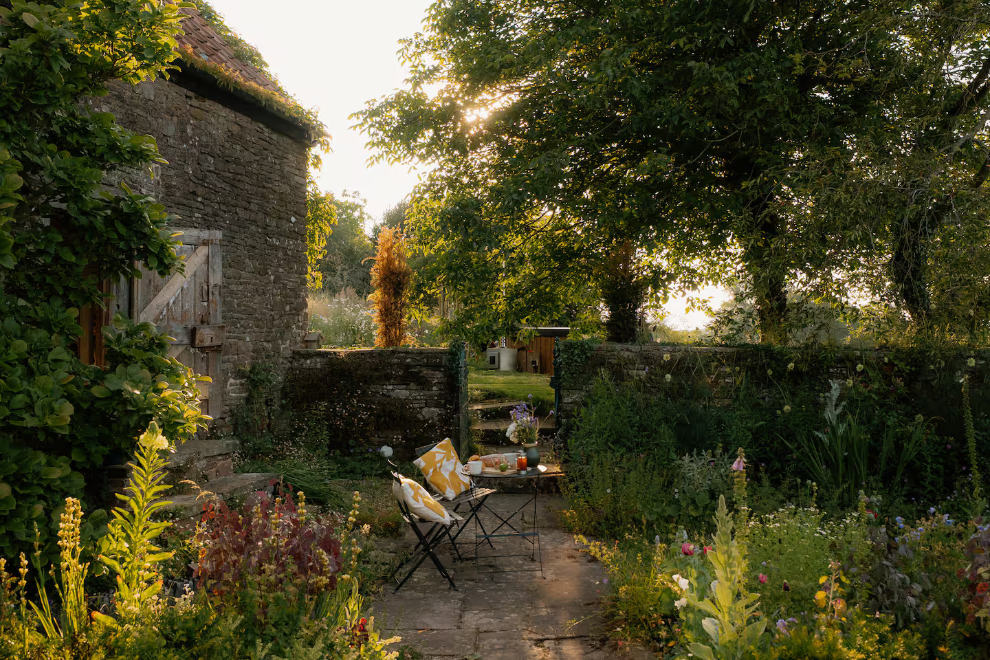 jardin cottage anglais décoration rustique chic The Lavendry Barn jardin cottage anglais décoration rustique chic The Lavendry Barn