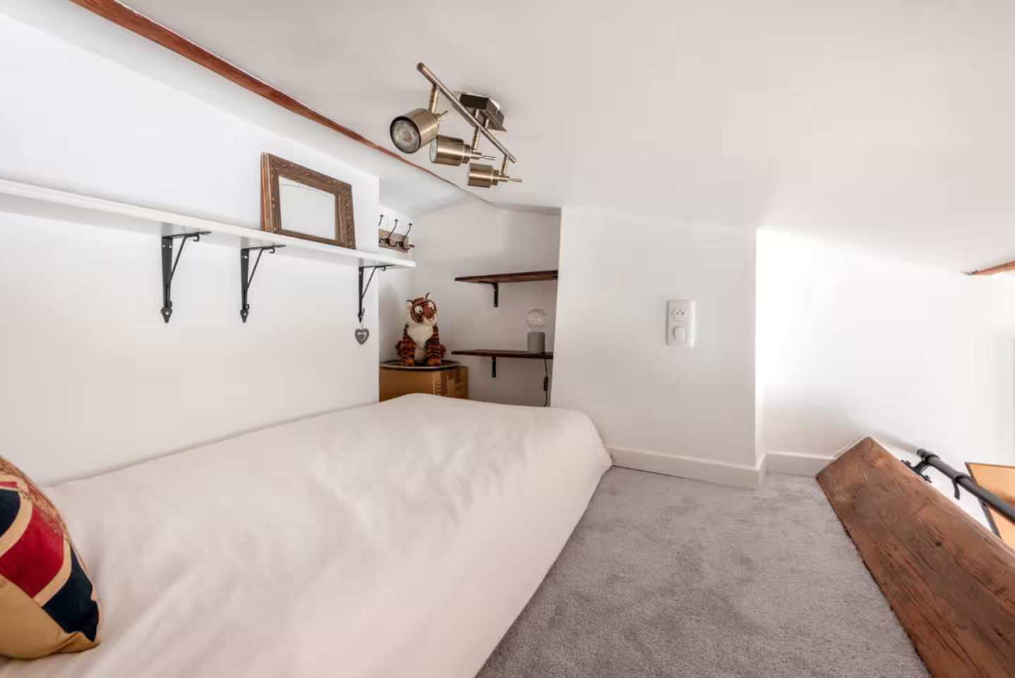 chambre sur mezzanine