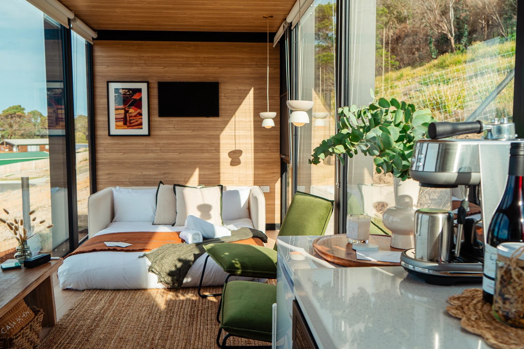intérieur petite maison vitrée 36m3 modèle Bambino par Elsewhere intérieur petite maison vitrée 36m3 modèle Bambino par Elsewhere