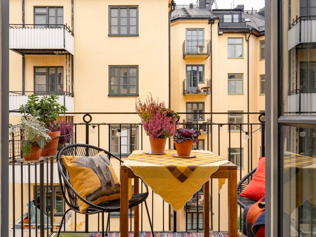 balcon sur cour appartement au design scandinave vintage balcon sur cour appartement au design scandinave vintage