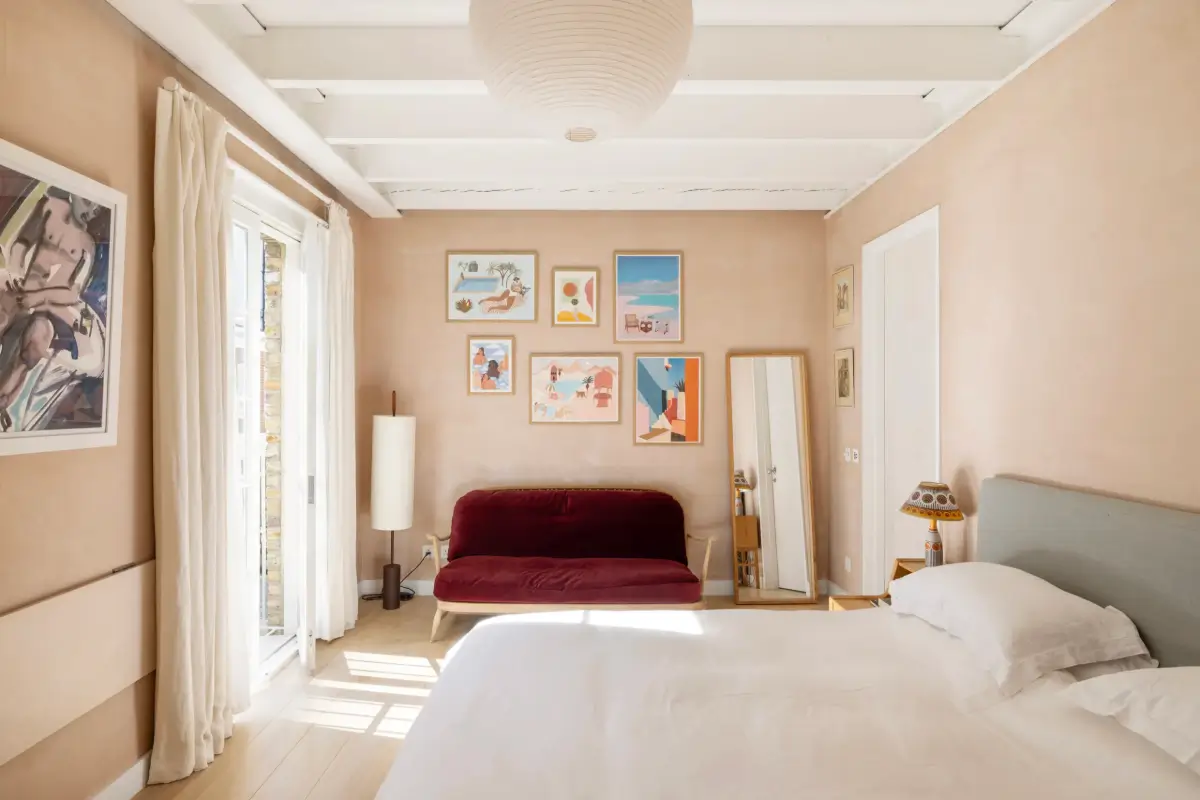 chambre décoration classique maison victorienne rénovée Londres chambre décoration classique maison victorienne rénovée Londres
