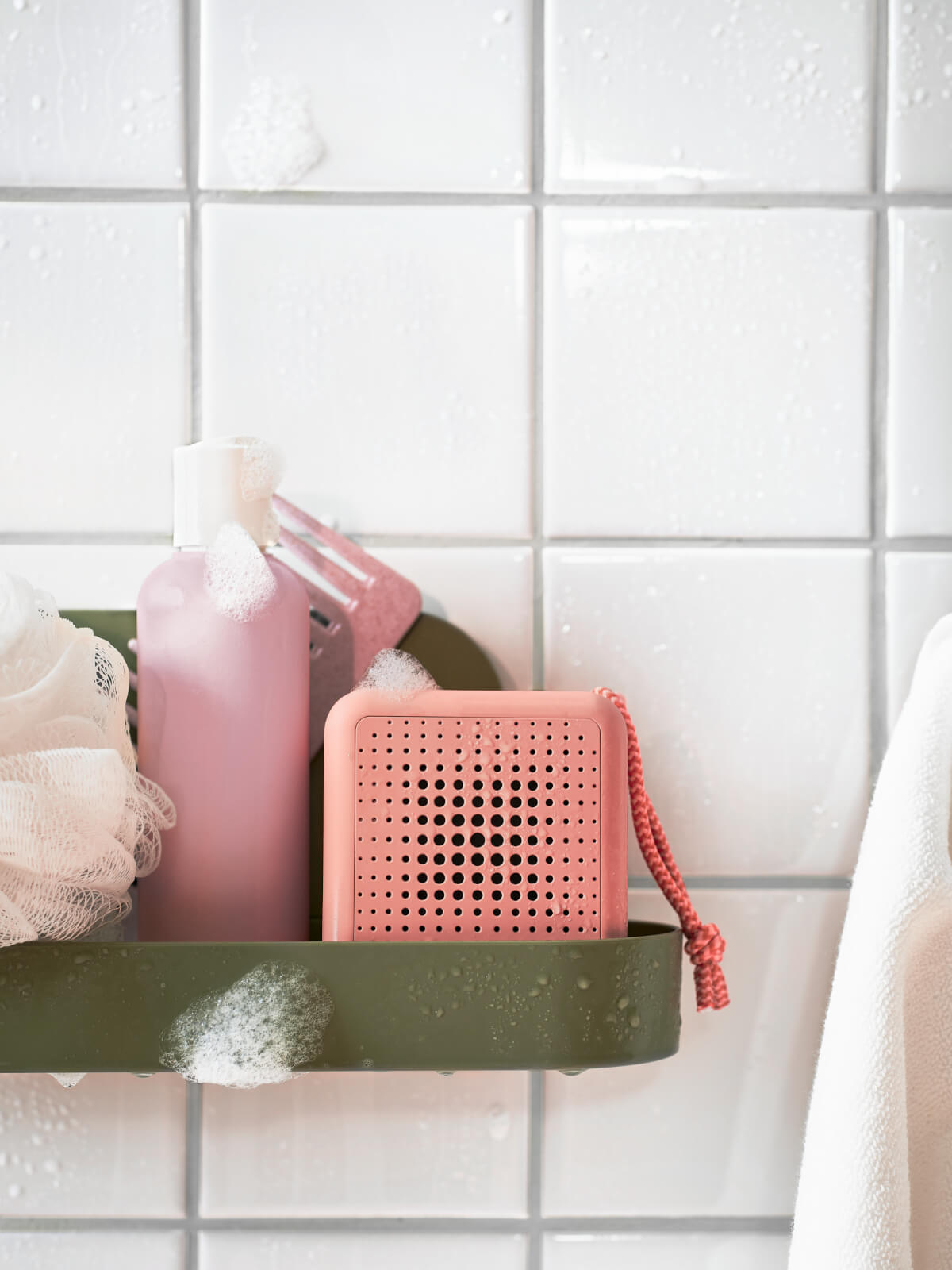 enceinte rose dans salle de bain enceinte rose dans salle de bain
