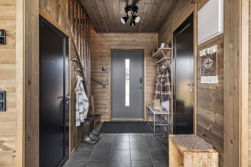 entrée maison en bois chalet de montagne décoration contemporaine entrée maison en bois chalet de montagne décoration contemporaine