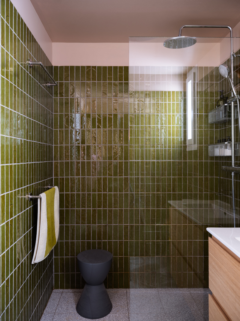 salle de bain contemporaine meuble bois carrelage vert salle de bain contemporaine meuble bois carrelage vert