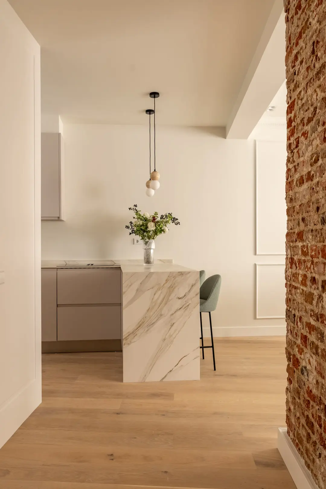 cuisine beige et marbre décoration contemporaine cuisine beige et marbre décoration contemporaine