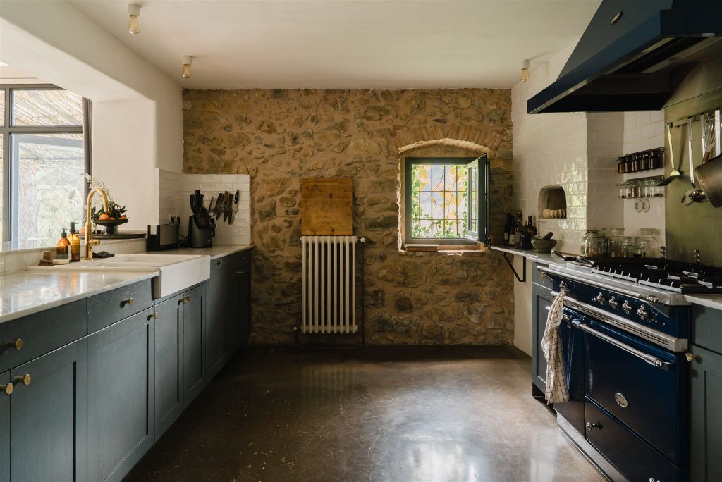 cuisine rustique chic maison en pierres rénovée du 19e siècle cuisine rustique chic maison en pierres rénovée du 19e siècle