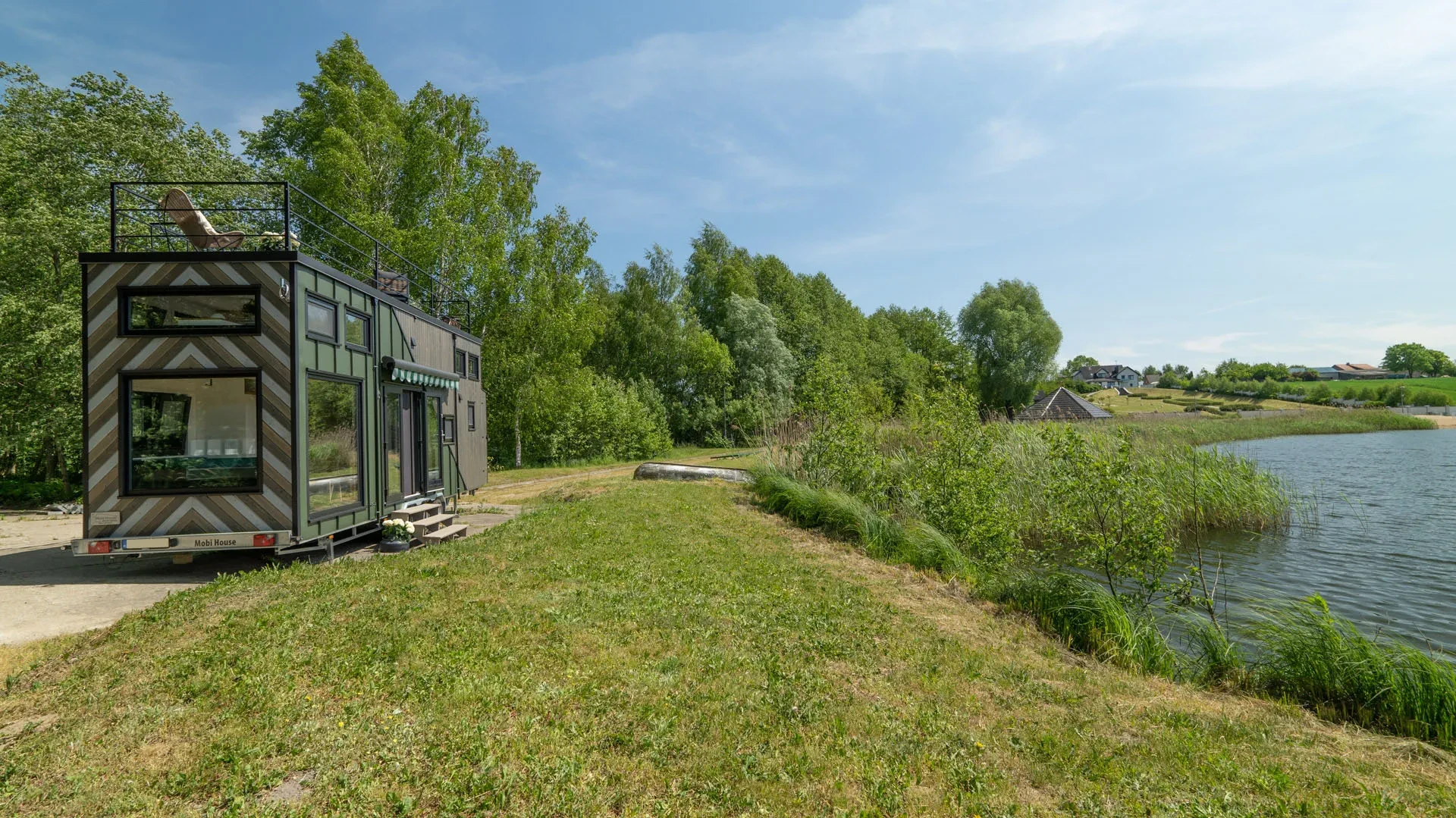 tiny house Mobi Sky Individual Peach par MobiHouse livrable en France tiny house Mobi Sky Individual Peach par MobiHouse livrable en France