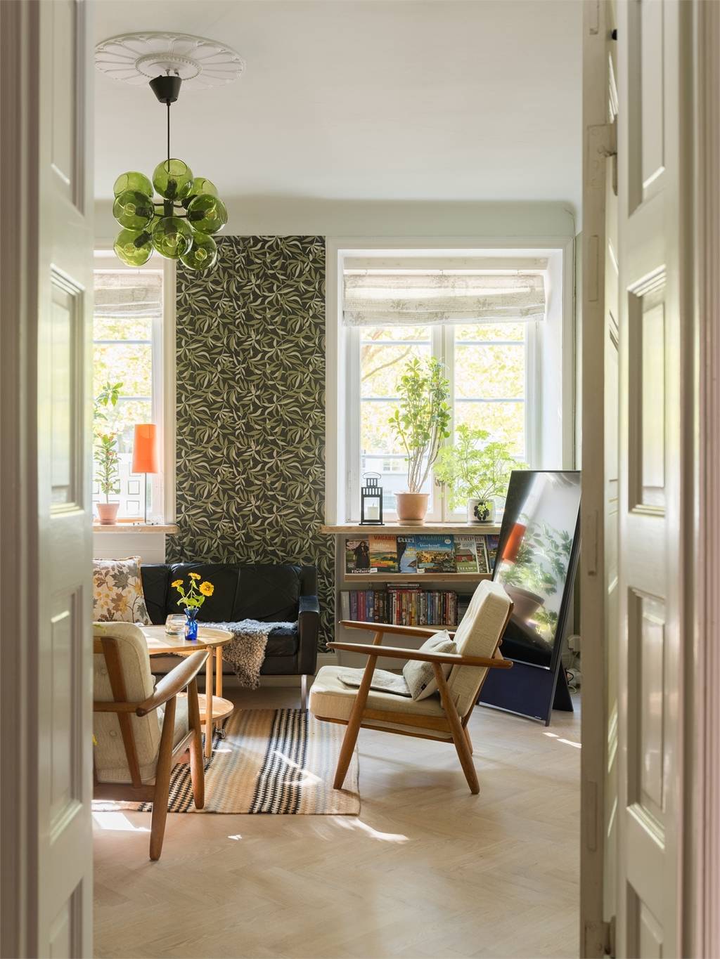 salon décoration scandinave vintage avec papier-peint vert salon décoration scandinave vintage avec papier-peint vert