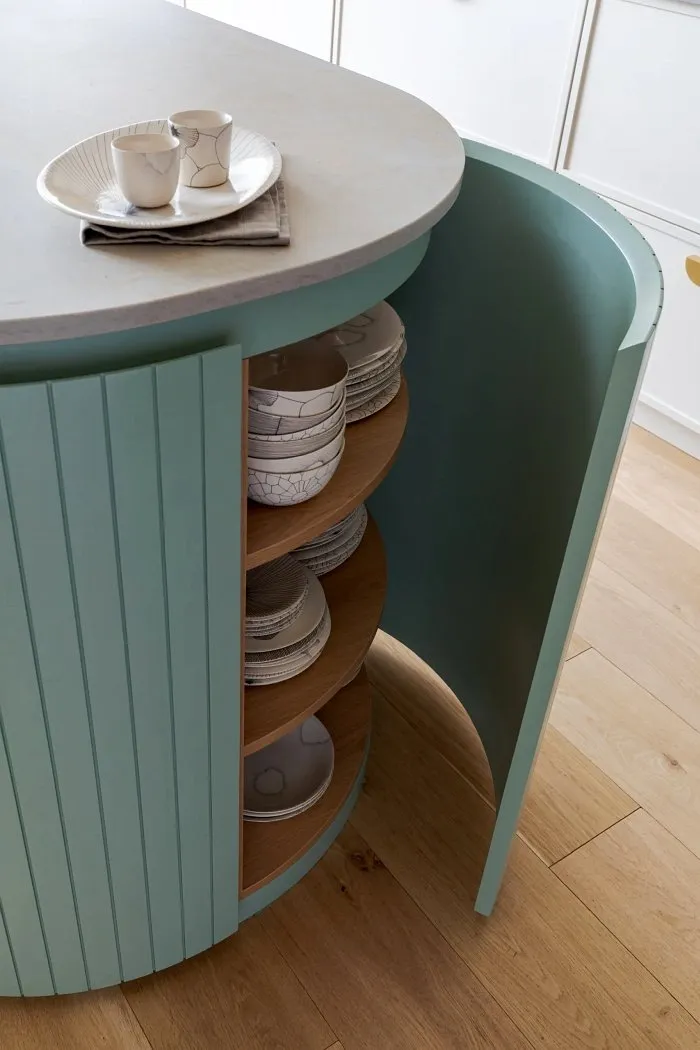 cuisine Art Déco moderne et familiale décoration colorée maison Londres Notting Hill