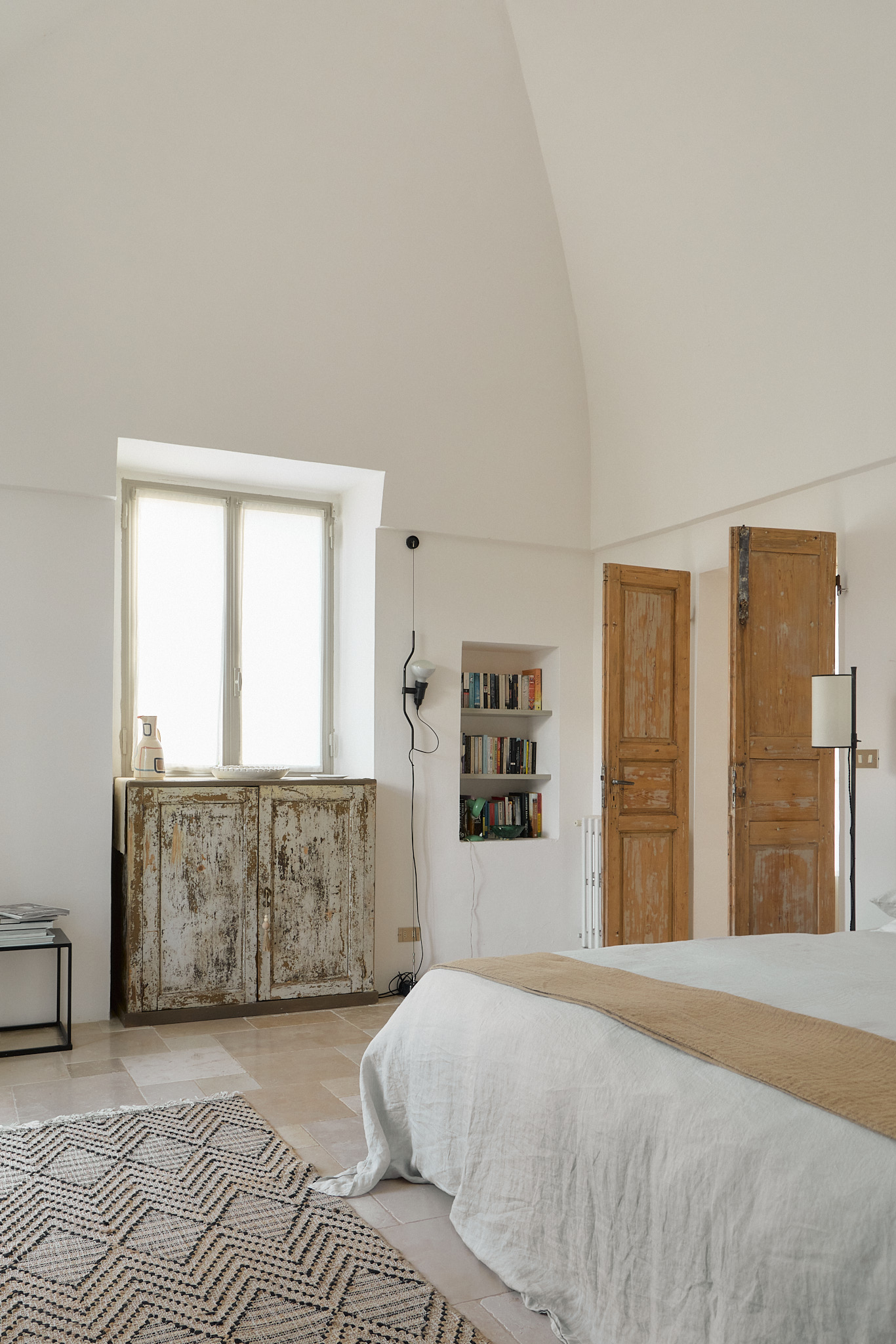 chambre décoration naturelle et rustique chic maison dans les Pouilles Villa Castelluccio