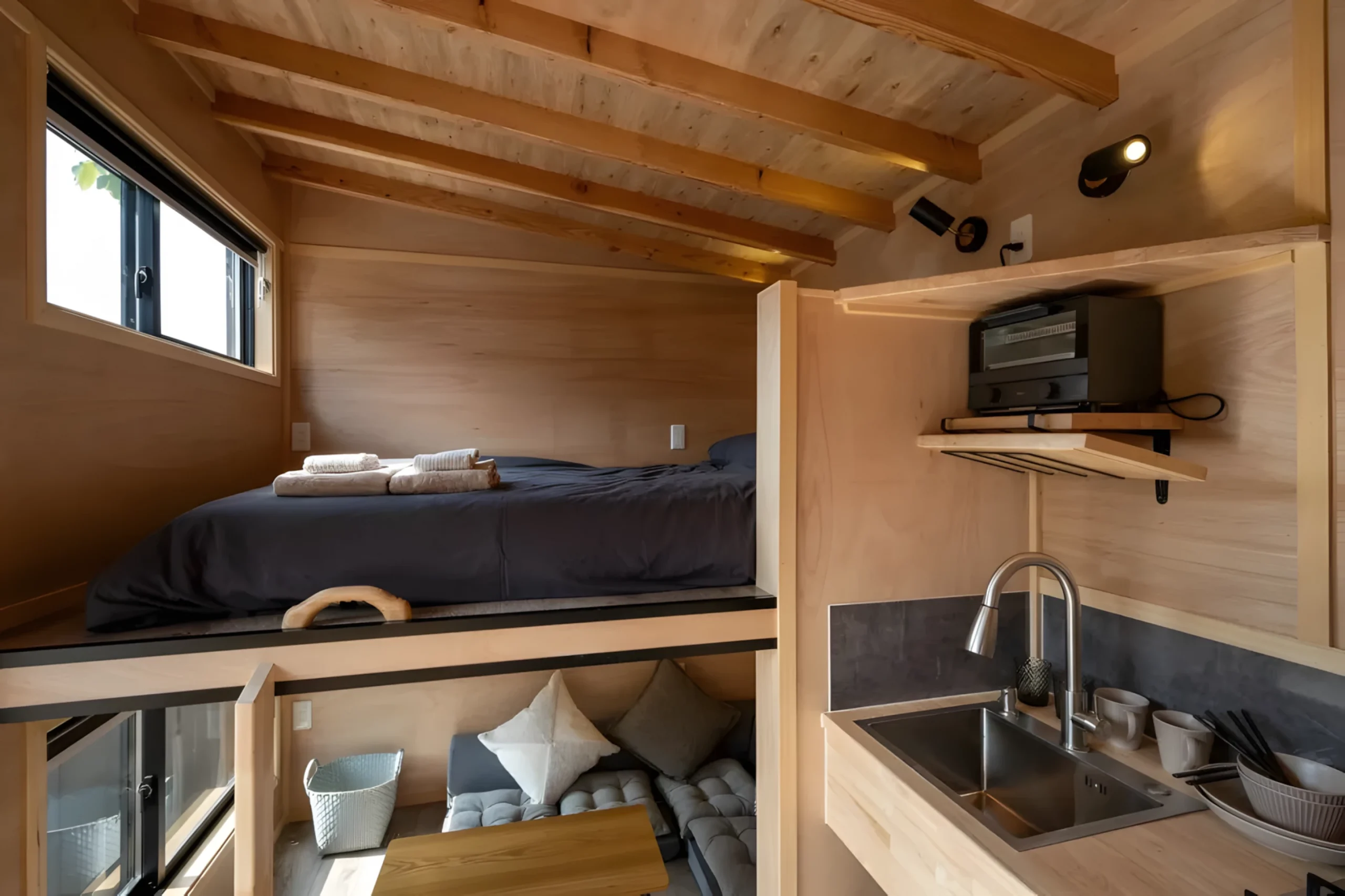 intérieur tiny house japonaise Yamabiko