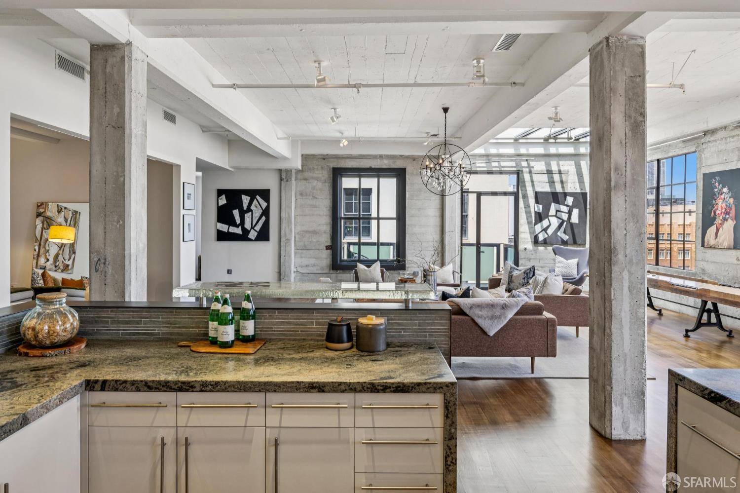 cuisine ouverte murs béton loft San Francisco penthouse décoration contemporaine