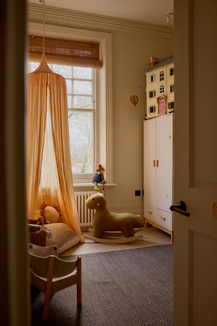 chambre enfant décoration contemporaine appartement ancien et victorien de 67m2 à Londres chambre enfant décoration contemporaine appartement ancien et victorien de 67m2 à Londres