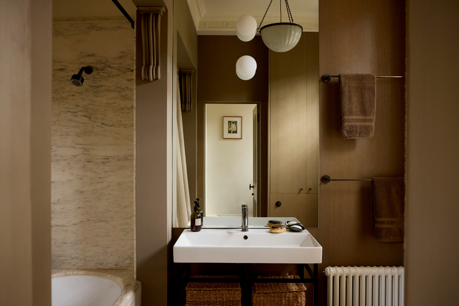 salle de bain vintage appartement ancien et victorien de 67m2 à Londres salle de bain vintage appartement ancien et victorien de 67m2 à Londres
