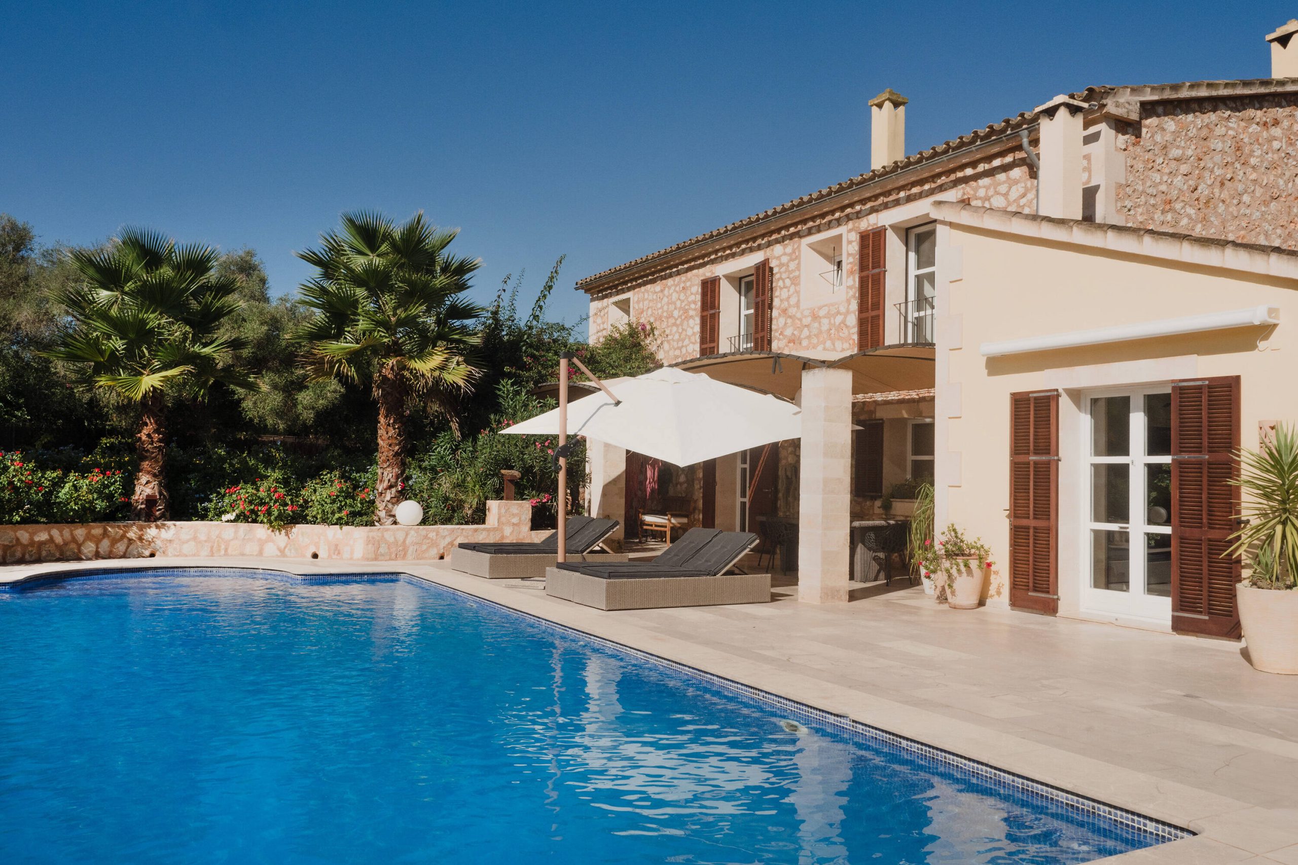 maison en pierres avec piscine Majorque maison en pierres avec piscine Majorque