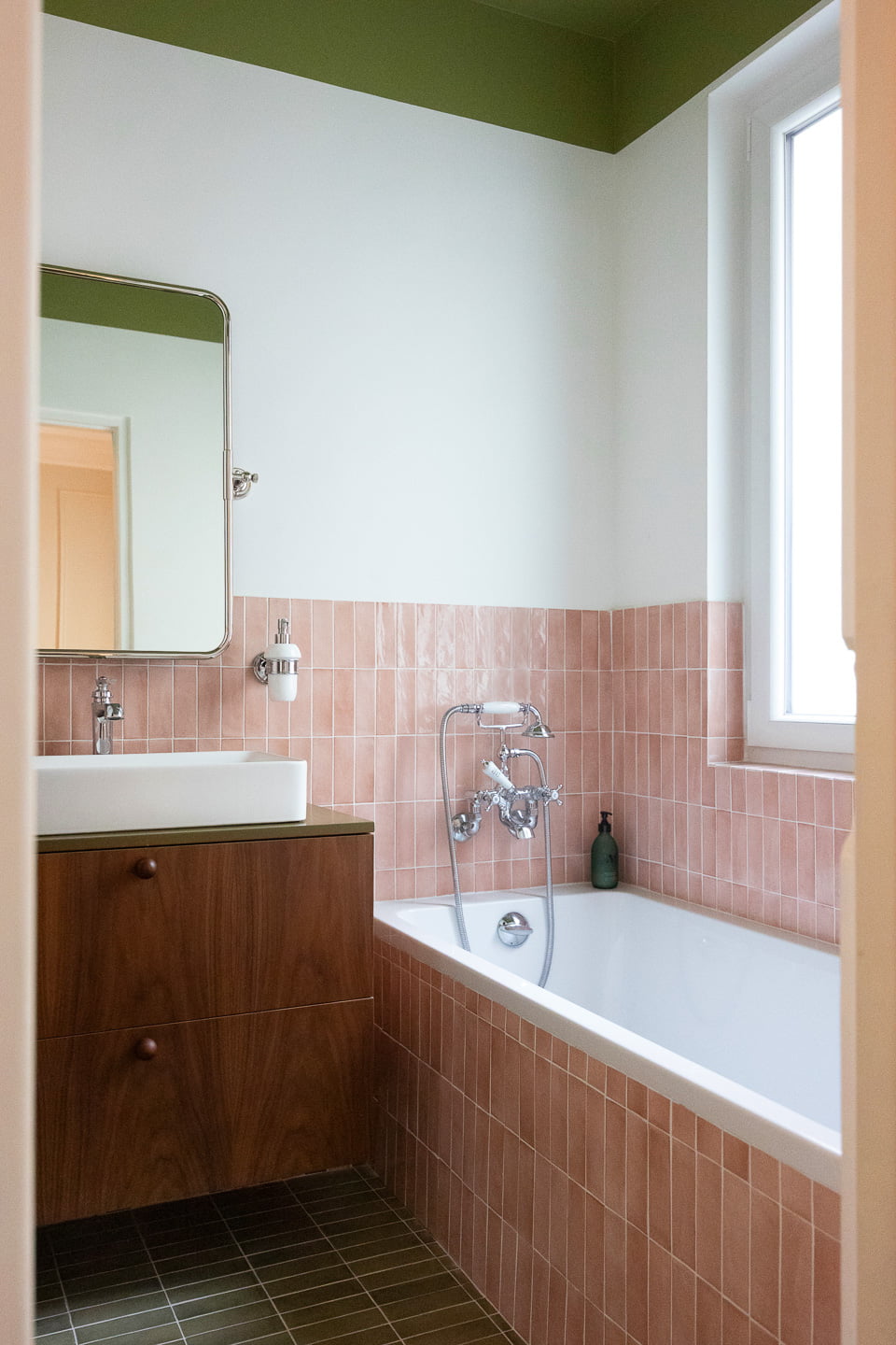 salle de bain design rose et verte salle de bain design rose et verte