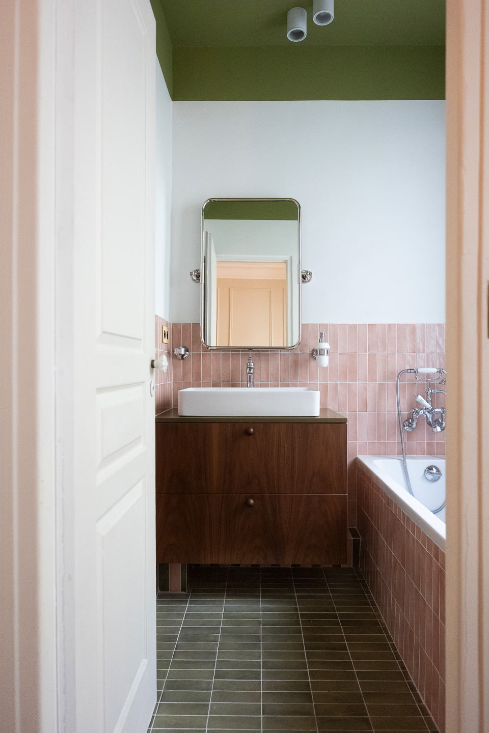 salle de bain design rose et verte salle de bain design rose et verte