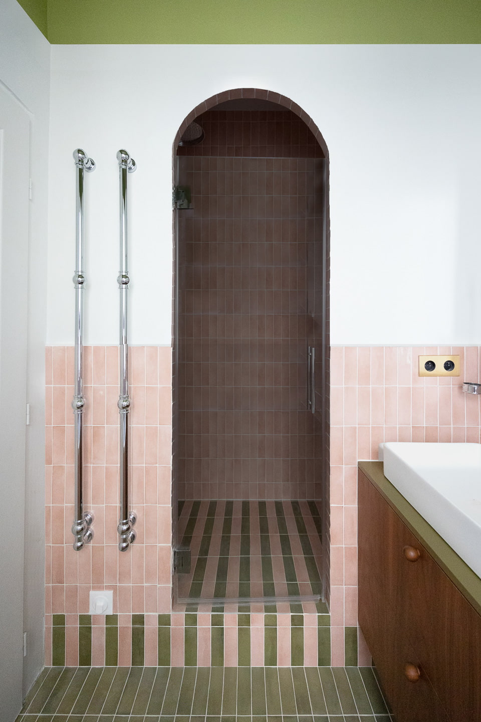 salle de bain design rose et verte salle de bain design rose et verte